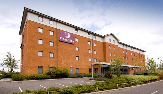 Premier Inn Castleford Xscape Hotels In Wf10 4ta 192 Premier Inn Castleford Xscape