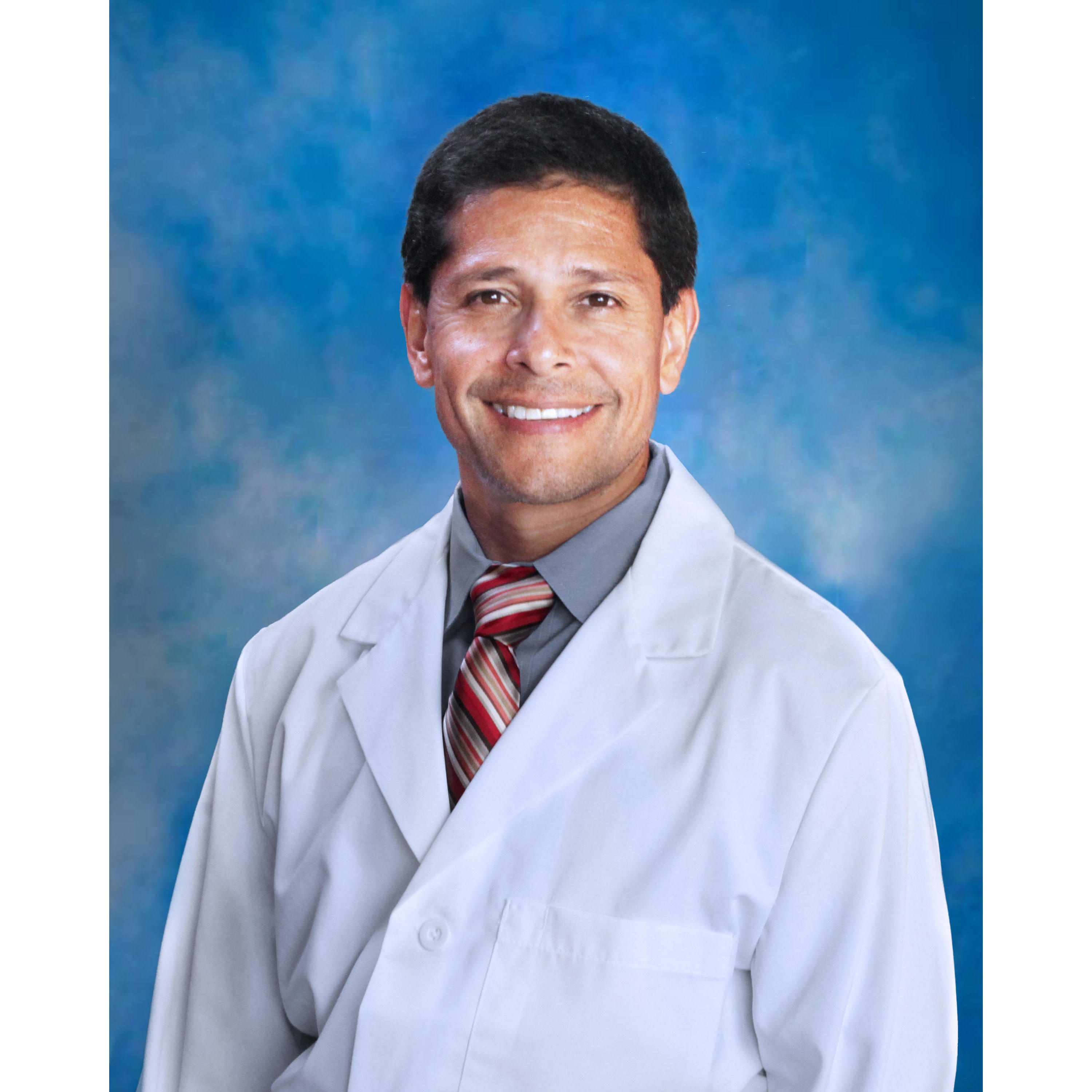 Gabriel Hernandez, MD Photo