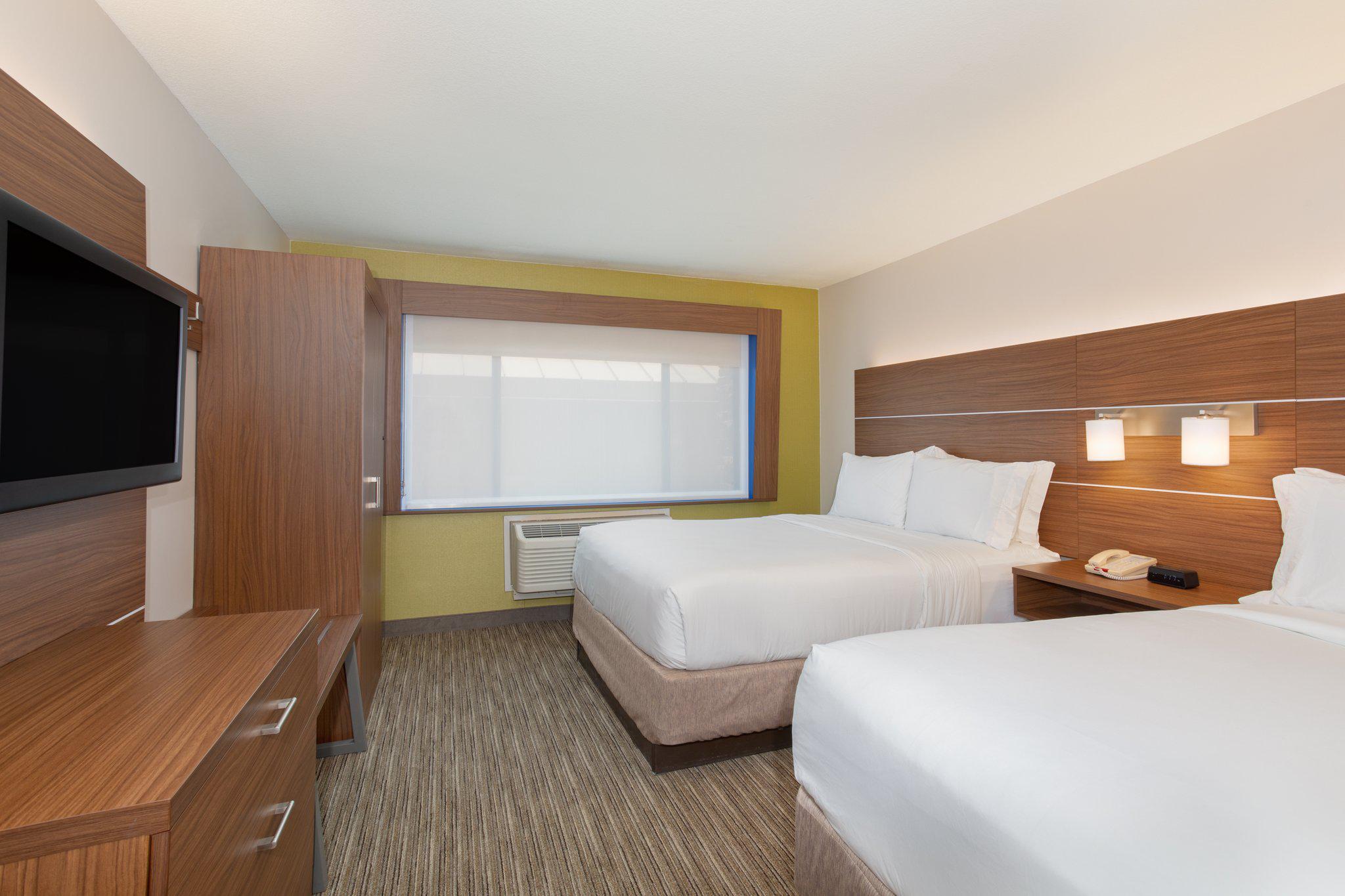 Holiday Inn Express & Suites Phoenix Tempe - University Photo