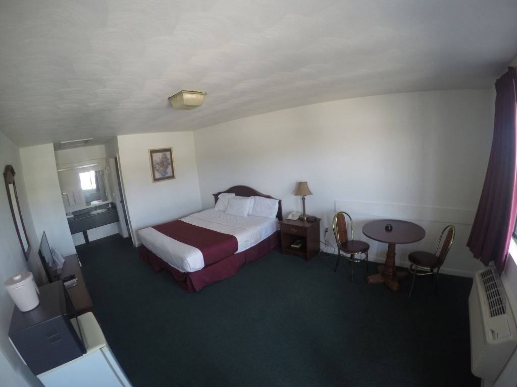 Lake Inn- Smith Mountain Lake, VA Image