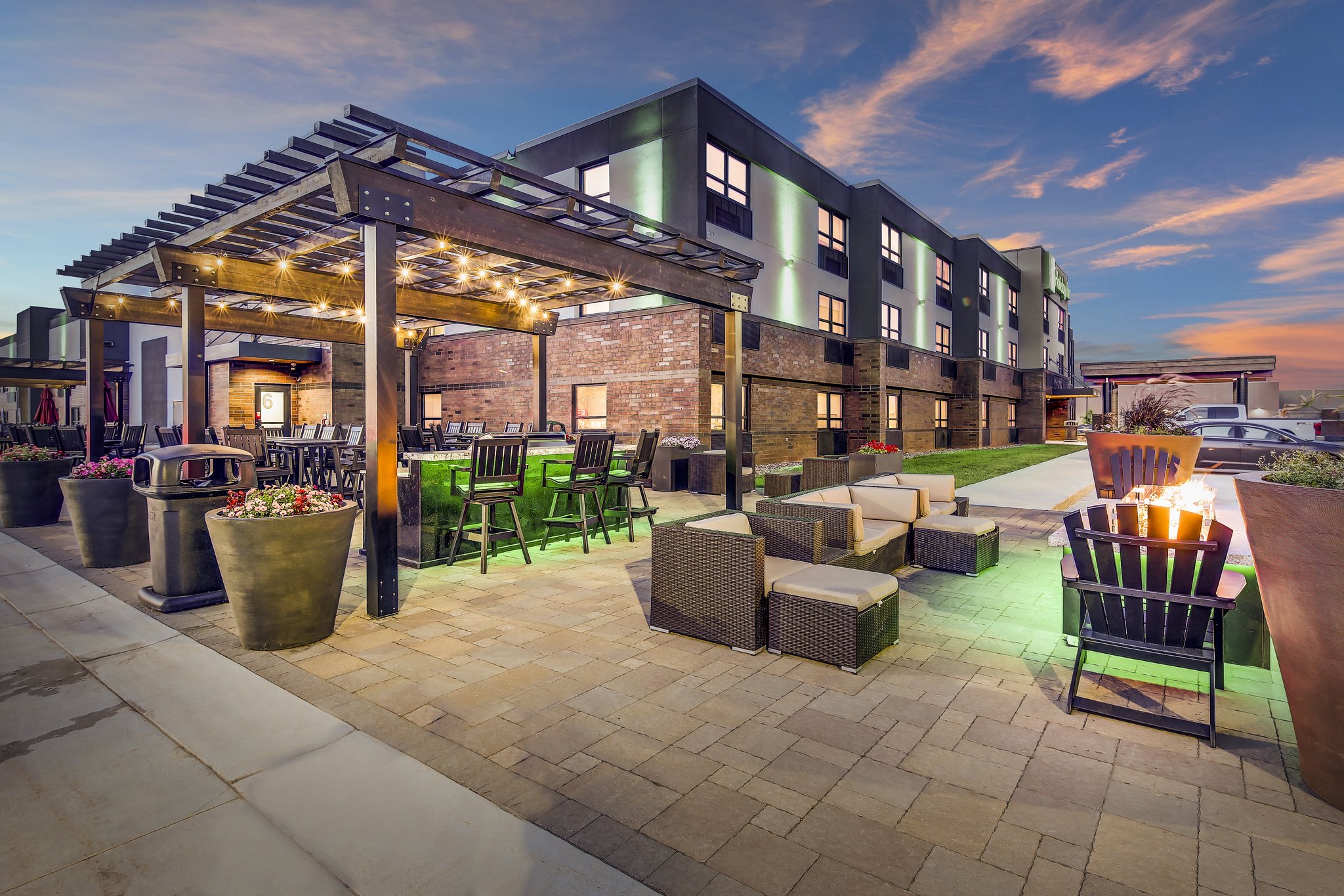 Holiday Inn & Suites St. Cloud by IHG Image