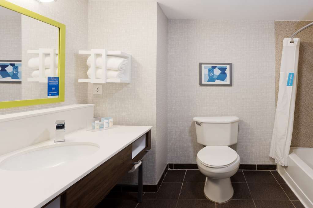 Hampton Inn & Suites Phenix City- Columbus Area Image