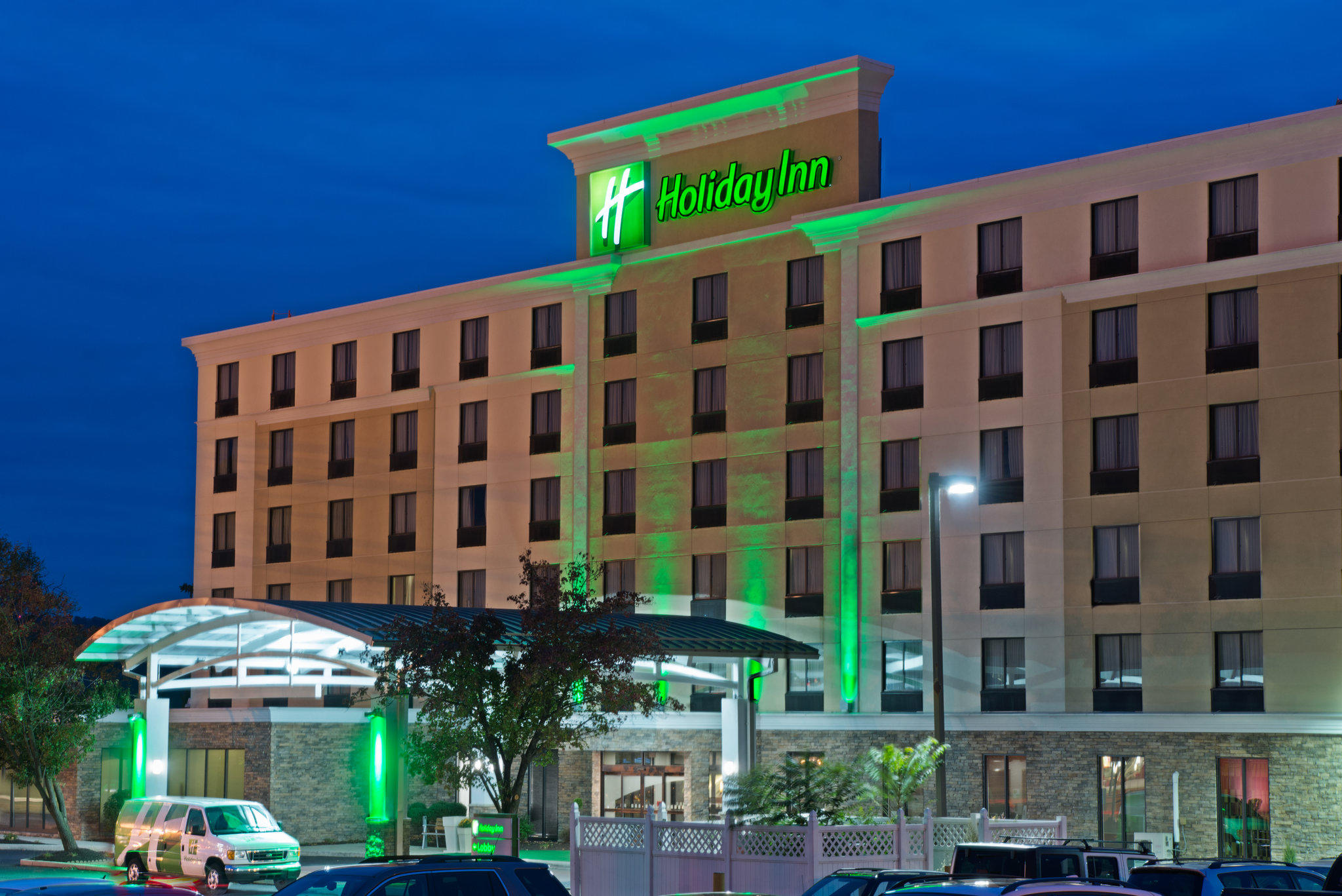 Holiday Inn Harrisburg East Photo