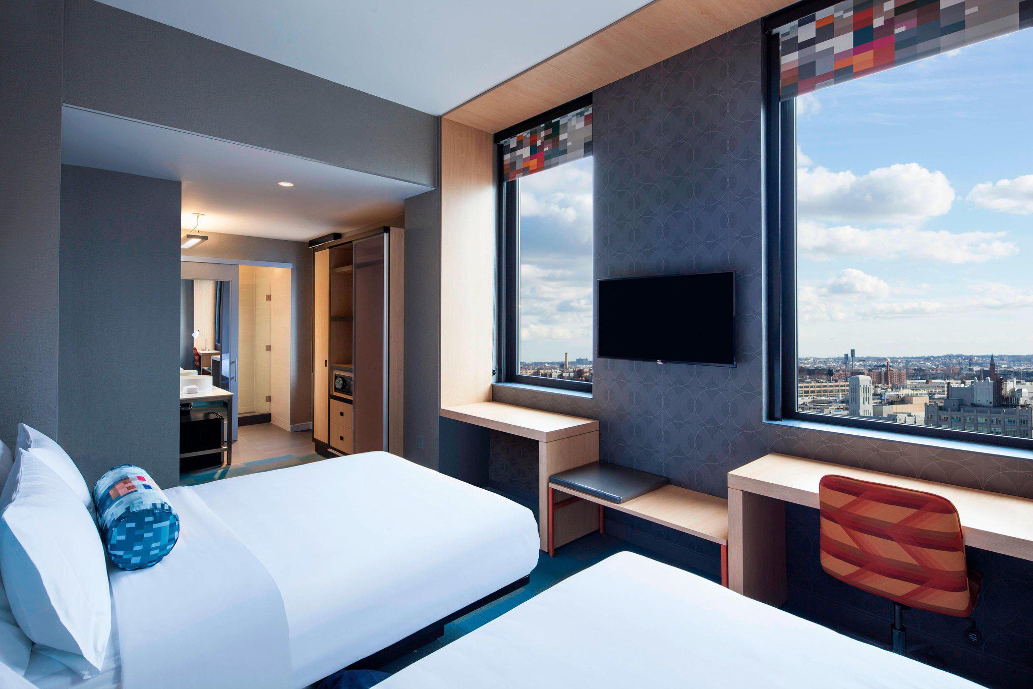 Aloft Long Island City-Manhattan View Photo