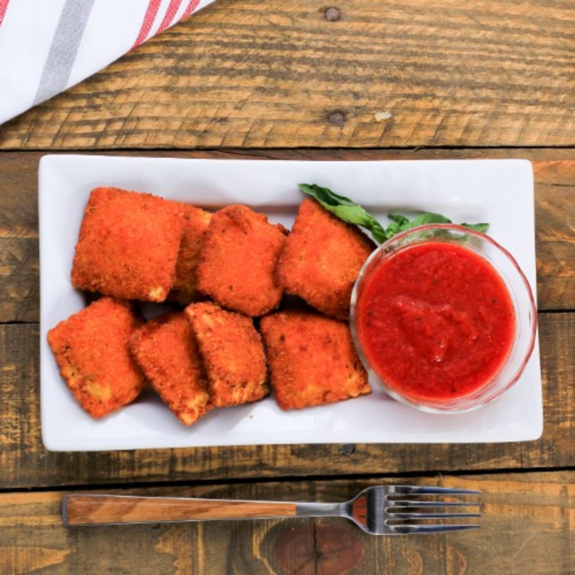 Breaded Cheese Ravioli (8 pc)