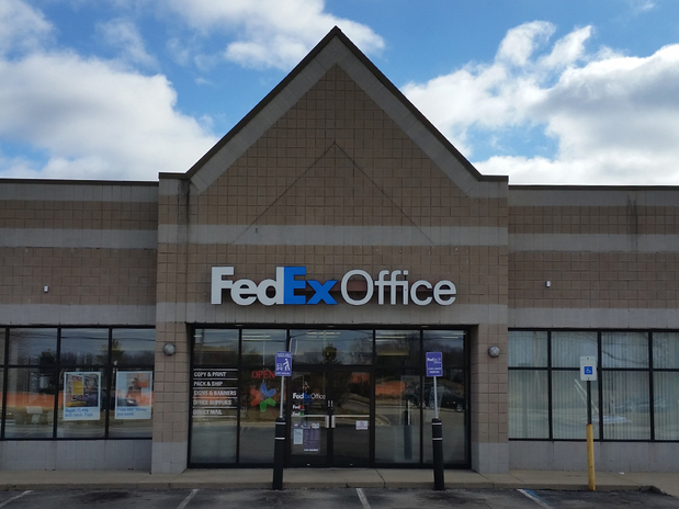 Images FedEx Office Print & Ship Center