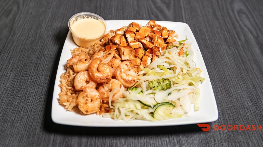Shrimp and Chicken Entrée