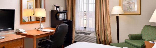 Images Holiday Inn Express & Suites Madison
