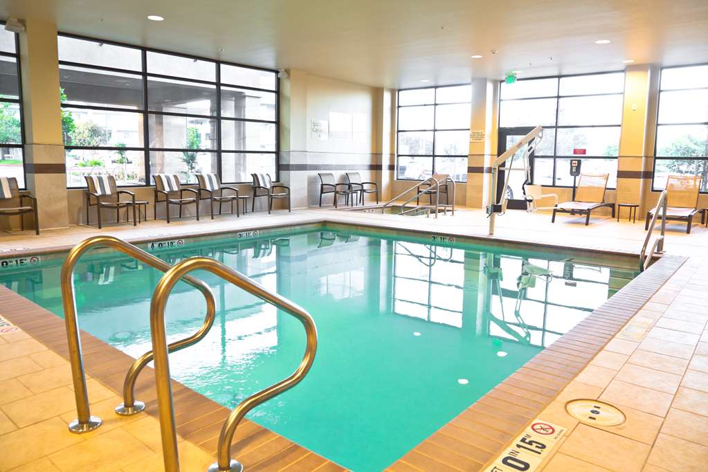 Hampton Inn & Suites Salinas, 523 Work Street, Salinas, CA, Hotels