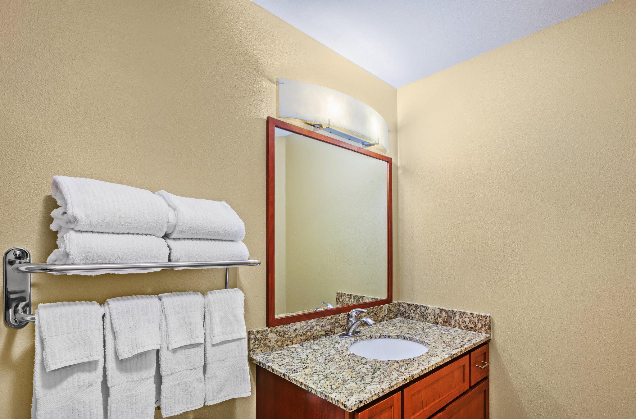 Candlewood Suites El Paso Photo