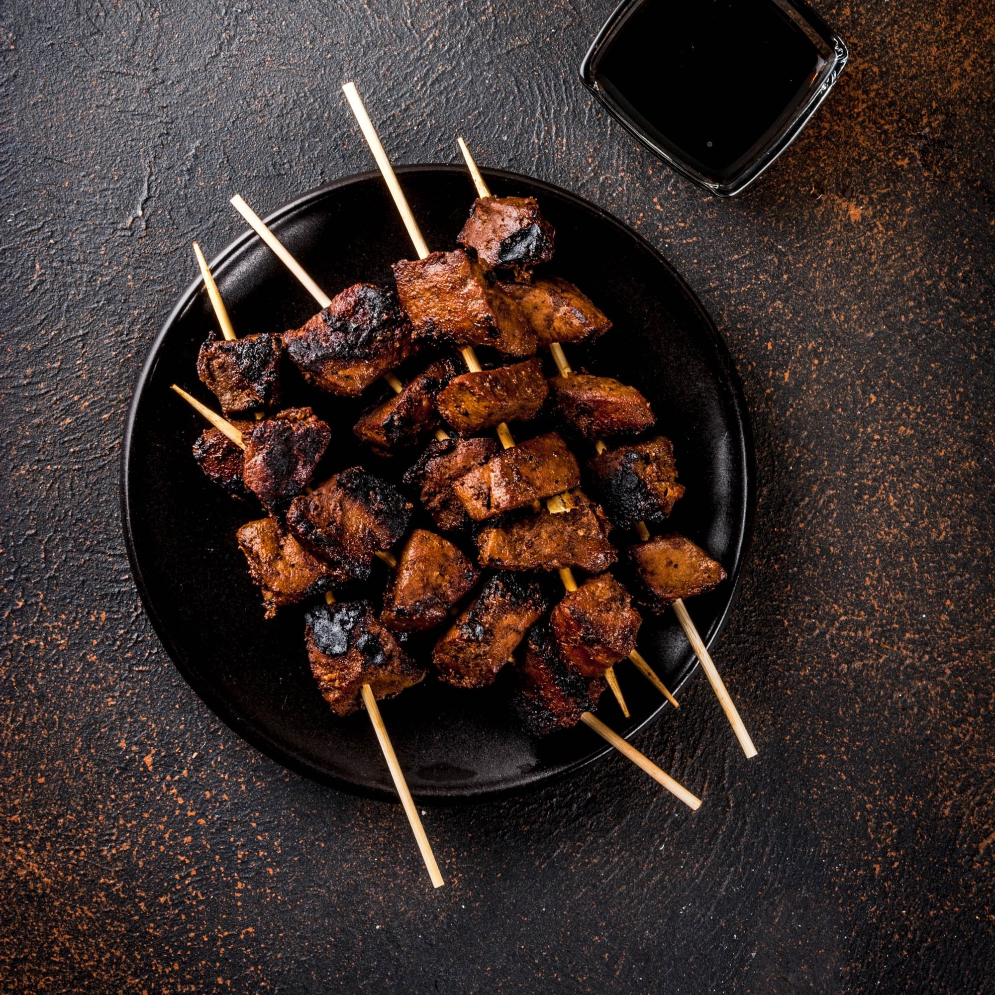 37. Bánh Mì Chảo Thịt Nướng - Sizzling Grill Pork Skewers Combo