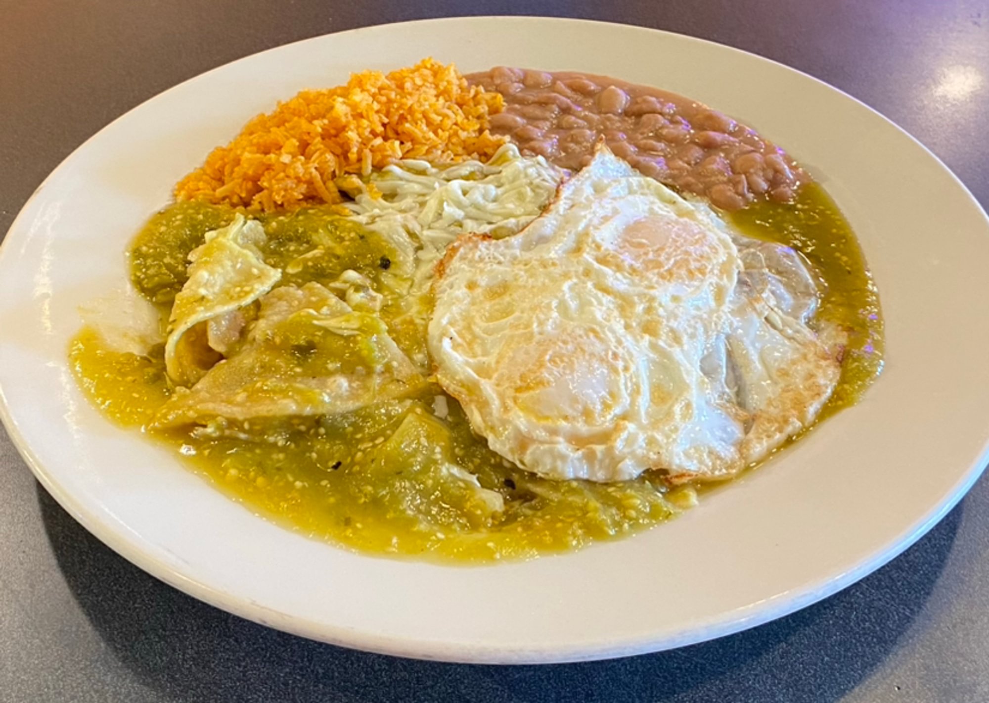 Chilaquiles Con Huevos
