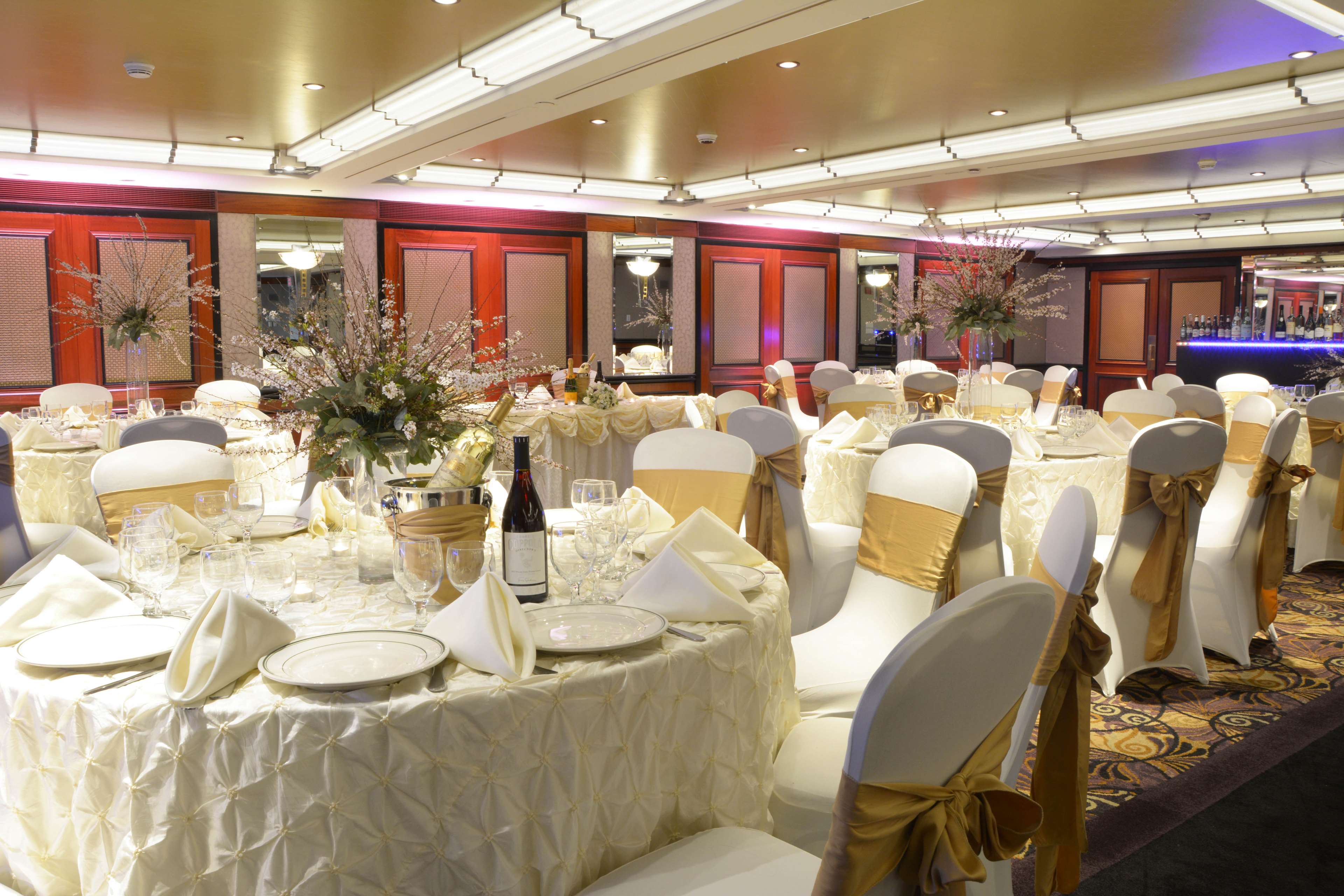 Inn at Great Neck, BW Premier Collection Photo