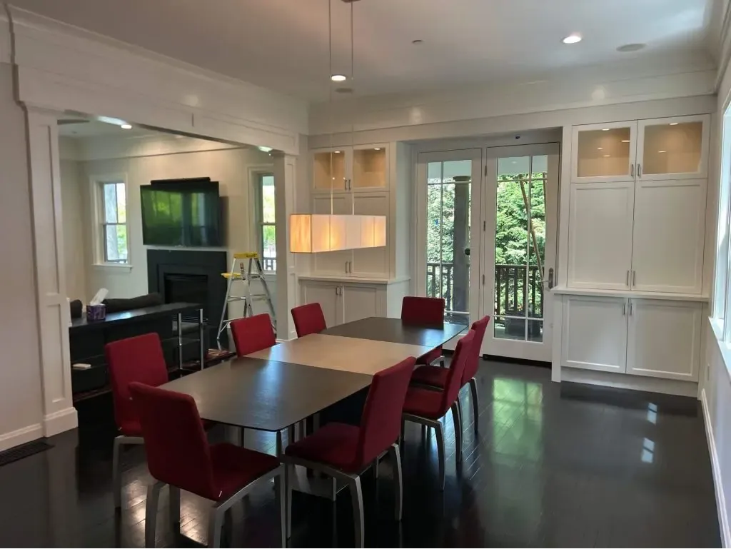 Suetam Painting and Finishes Image