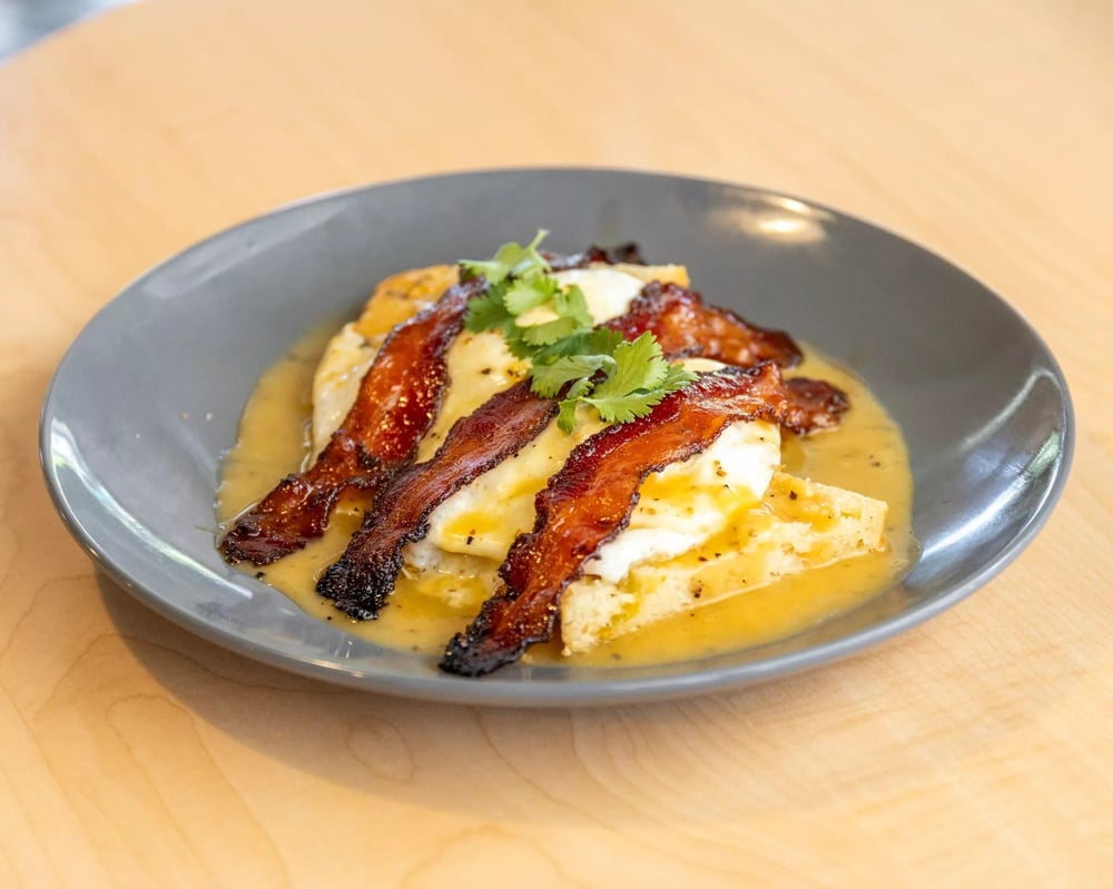 Santa Fe Eggs Bennie