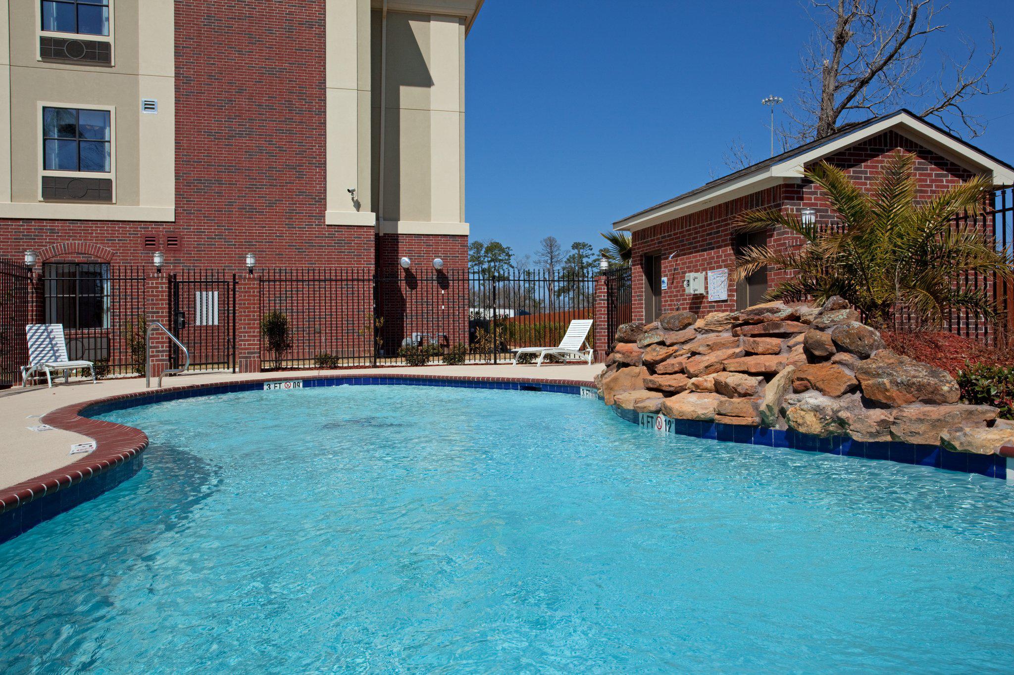 Holiday Inn Express & Suites Vidor South Photo