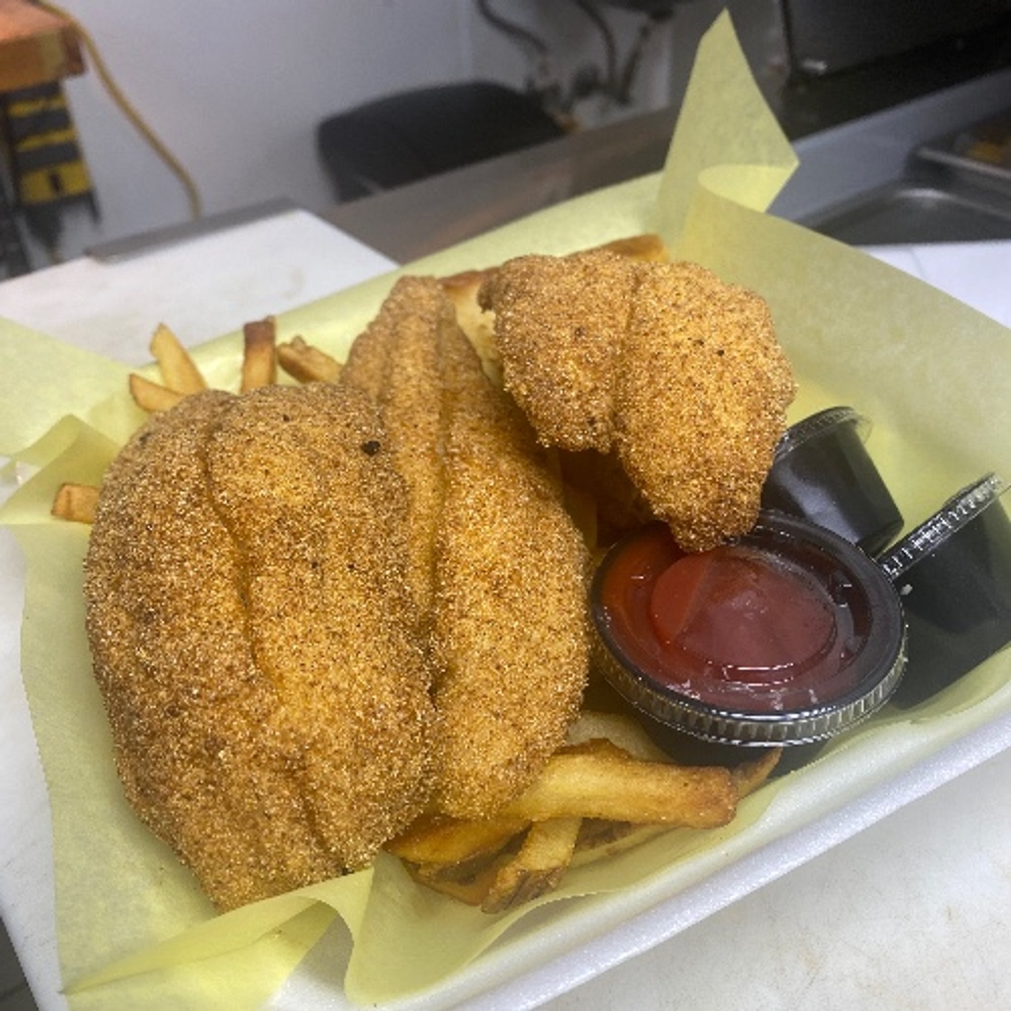 2 Piece Fish & Fry Dinner