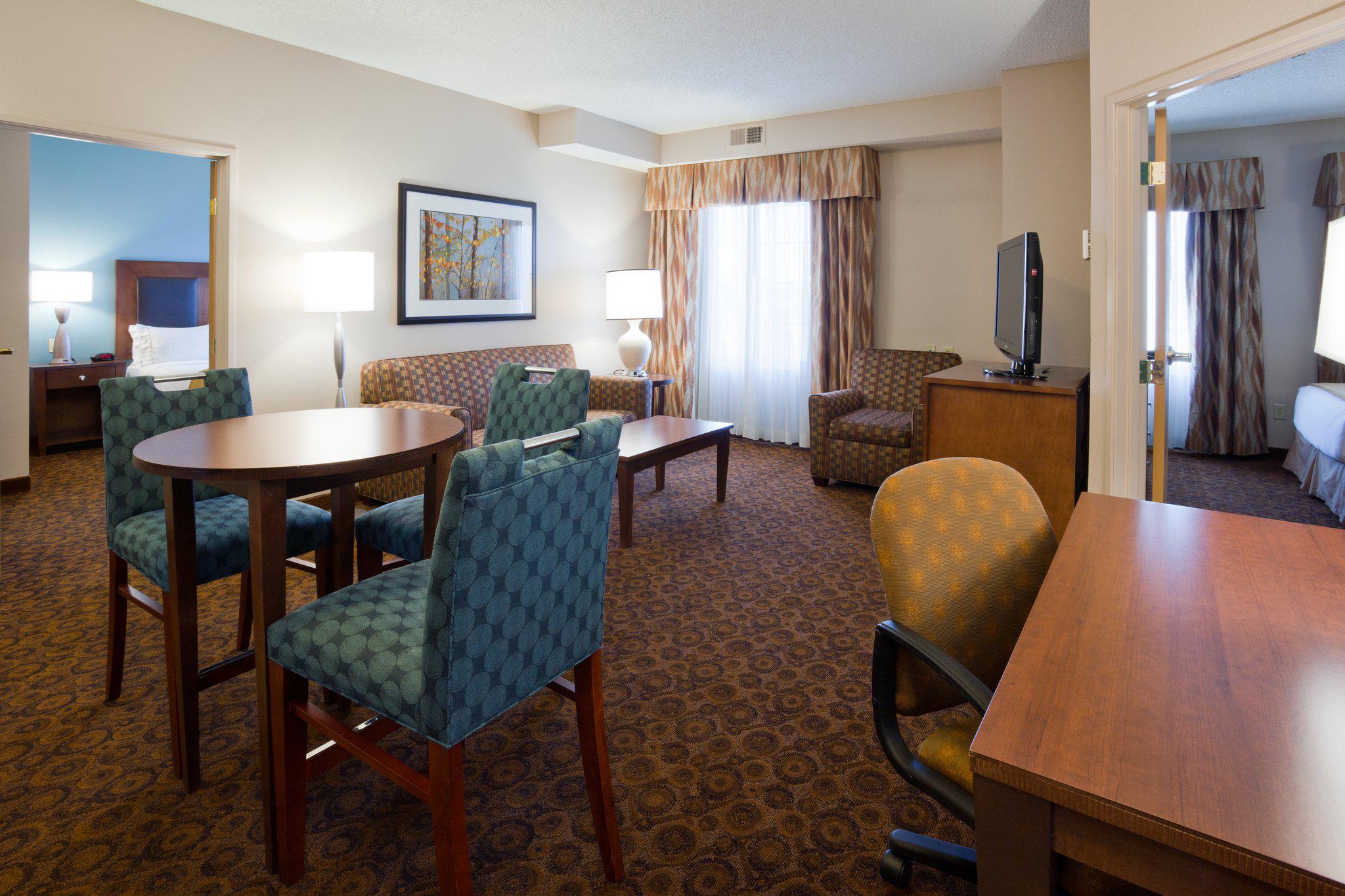 Holiday Inn Express & Suites St. Cloud Photo