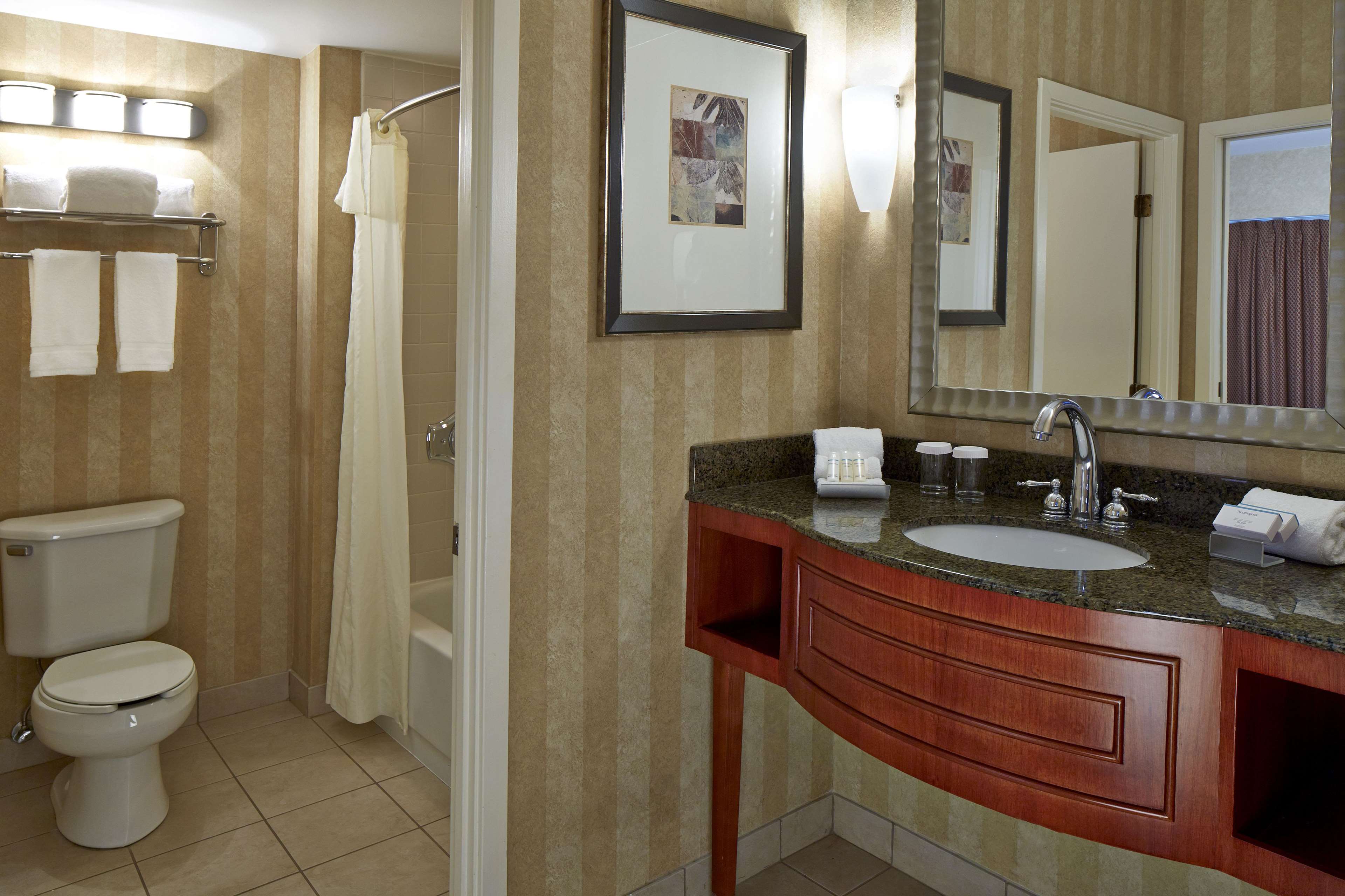 Homewood Suites by Hilton Chicago-Lincolnshire Photo