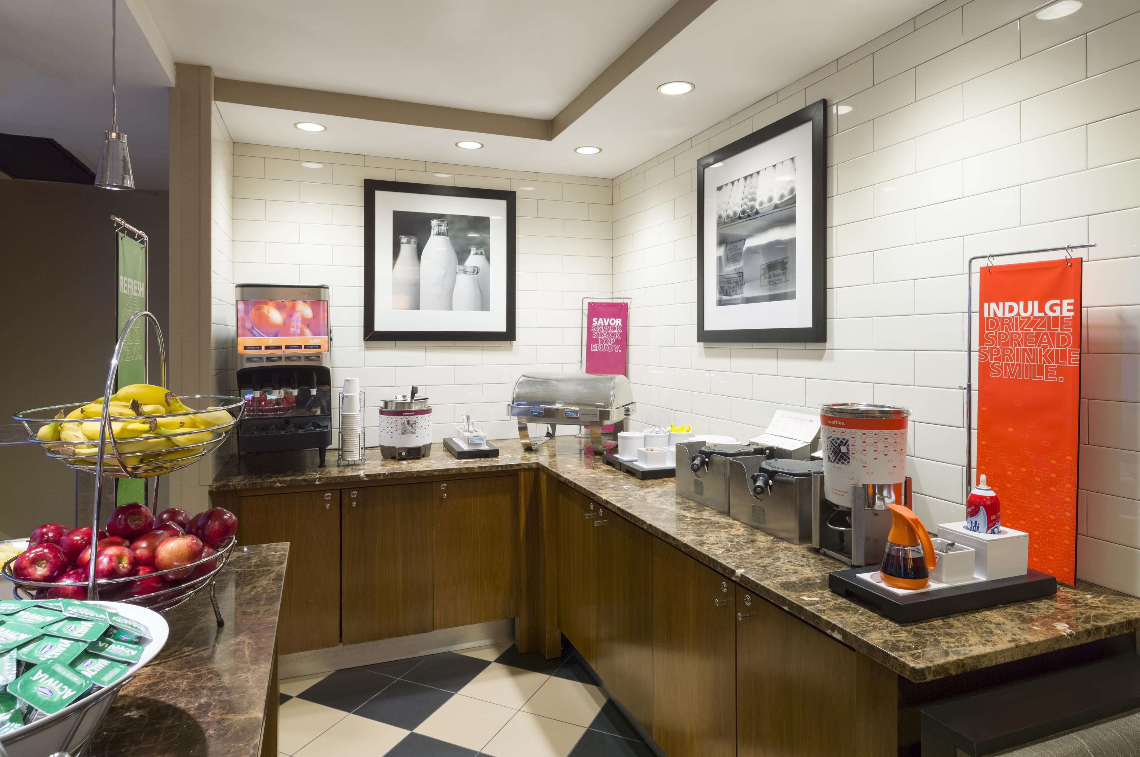 Hampton Inn Manhattan-Chelsea Photo