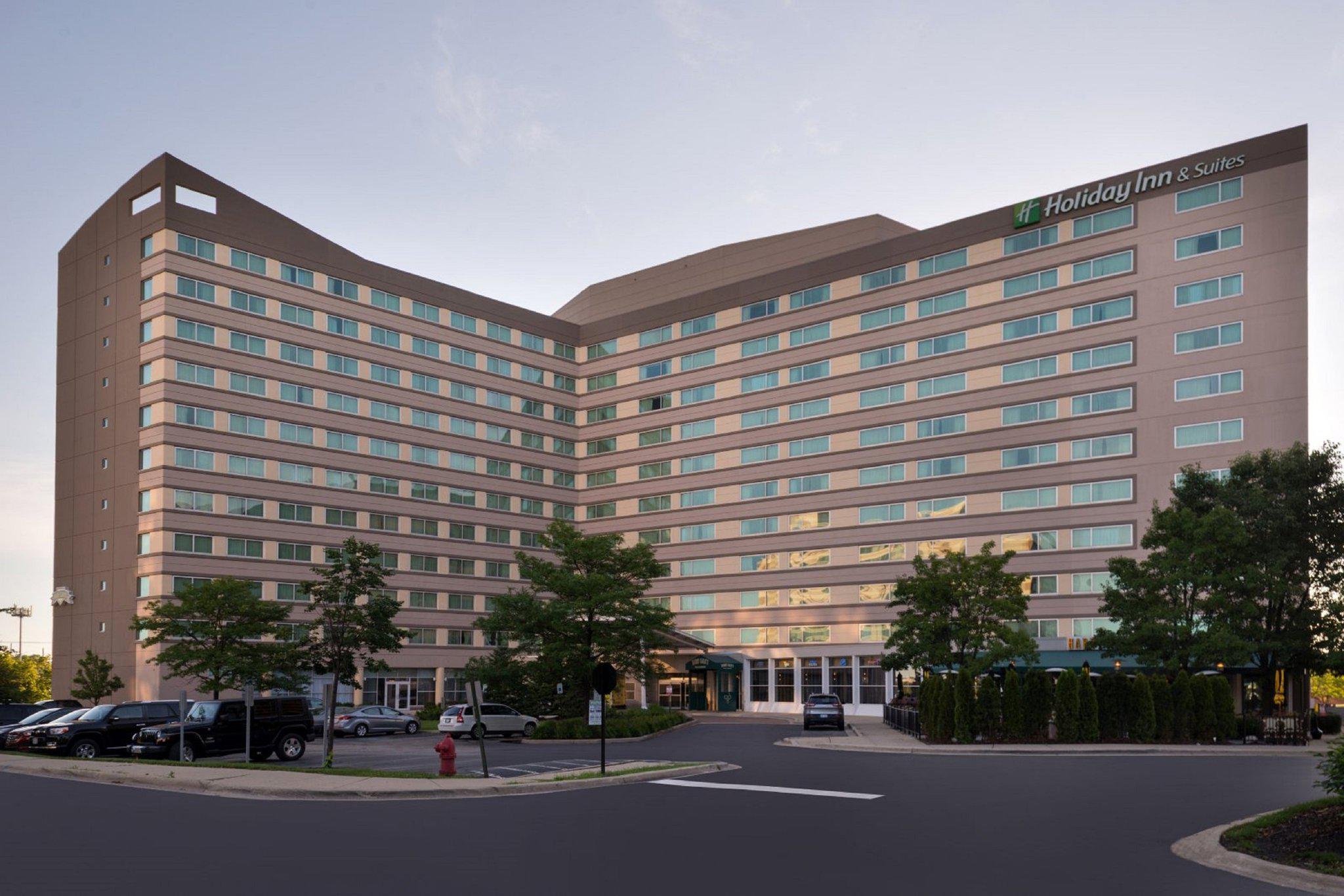 Holiday Inn & Suites Chicago O'Hare - Rosemont Photo