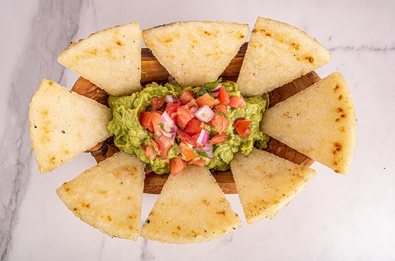 Guacamole & Arepa Frita