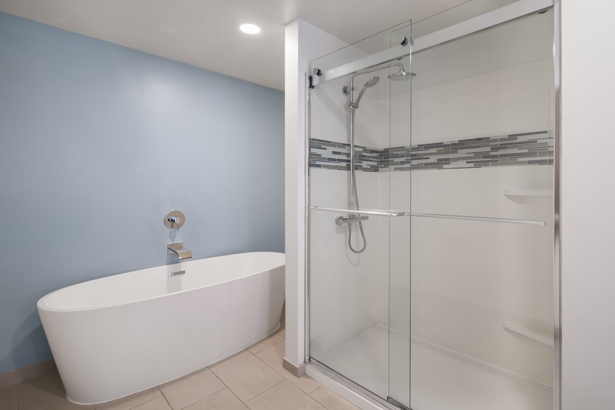 EVEN Hotel Pittsburgh Downtown by IHG Image