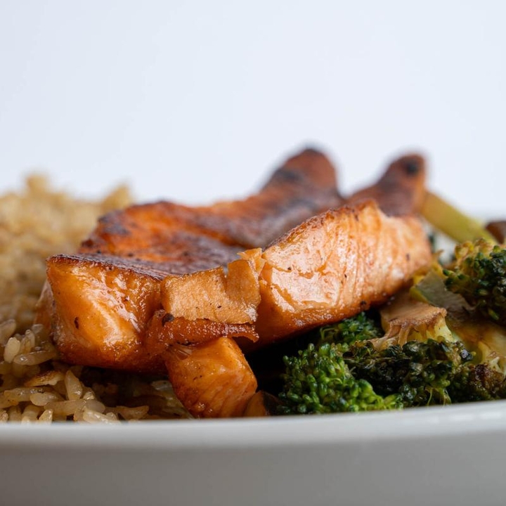 EXPRESS HIBACHI  SALMON