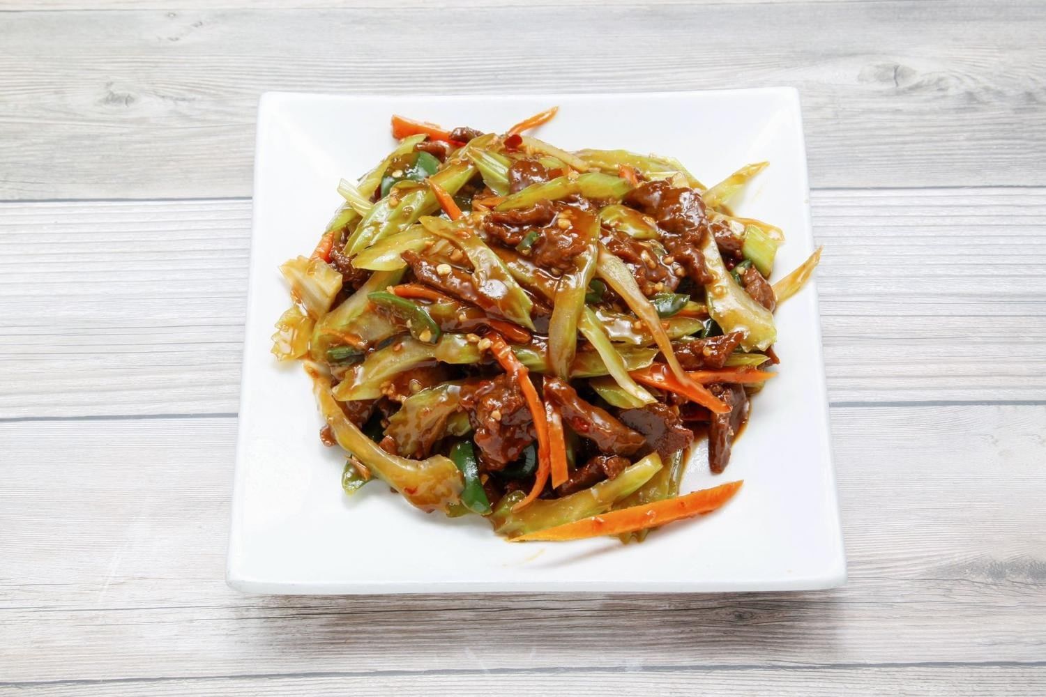 Hot & spicy shredded beef (lunch) / 干烧牛肉丝(午