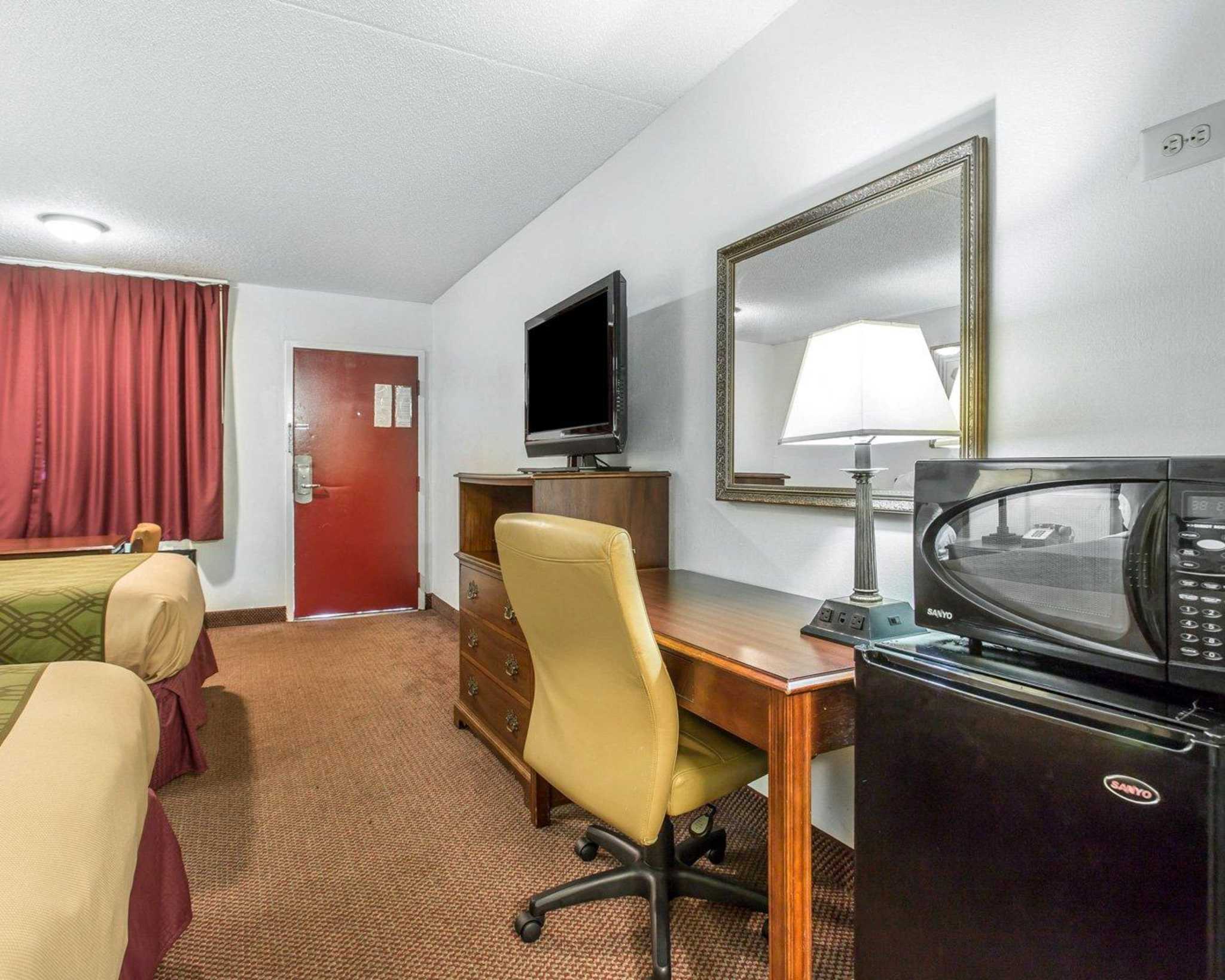 Econo Lodge, 1135 Sumter Hwy, SC MapQuest