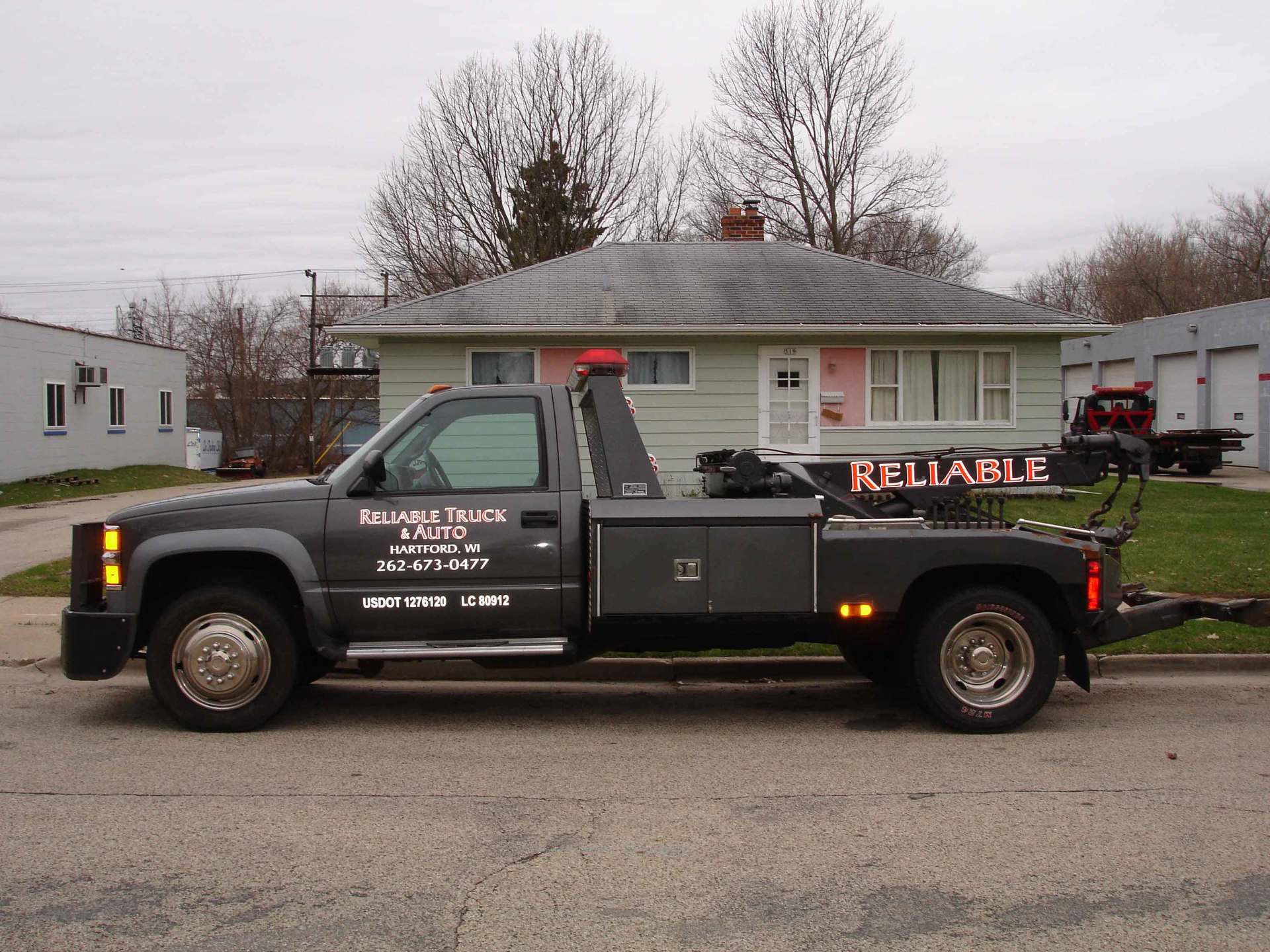 Reliable Truck & Auto Photo