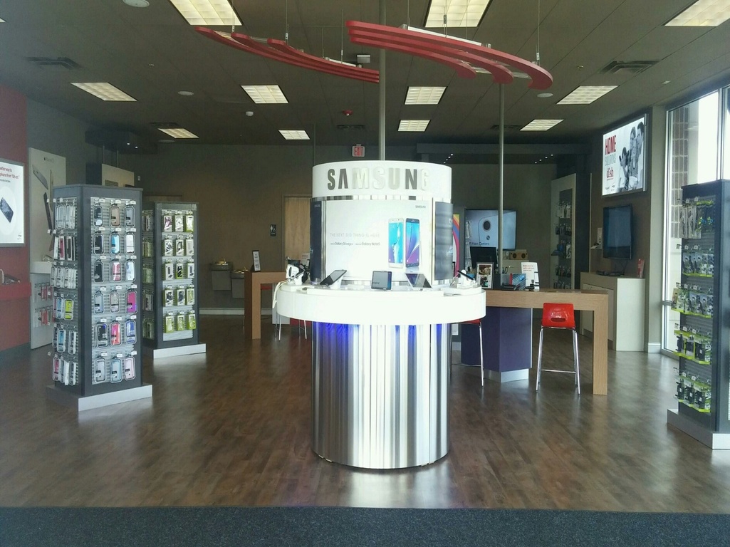 Verizon Authorized Retailer - TCC Photo