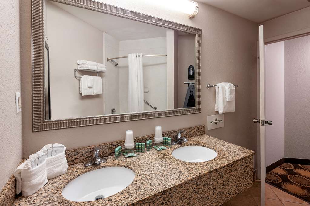 Best Western New Smyrna Beach Hotel & Suites Image