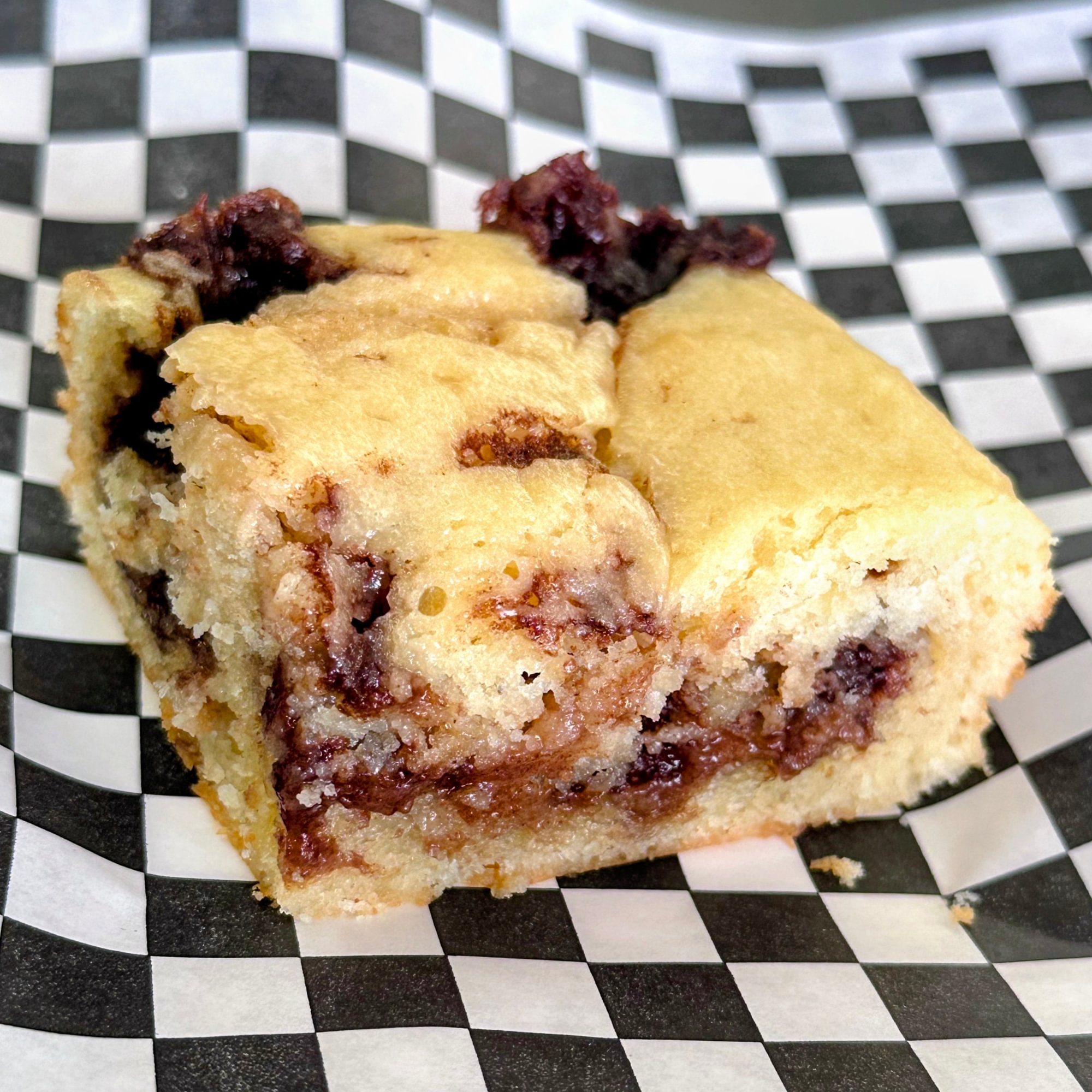 Cinnamon Roll Cake
