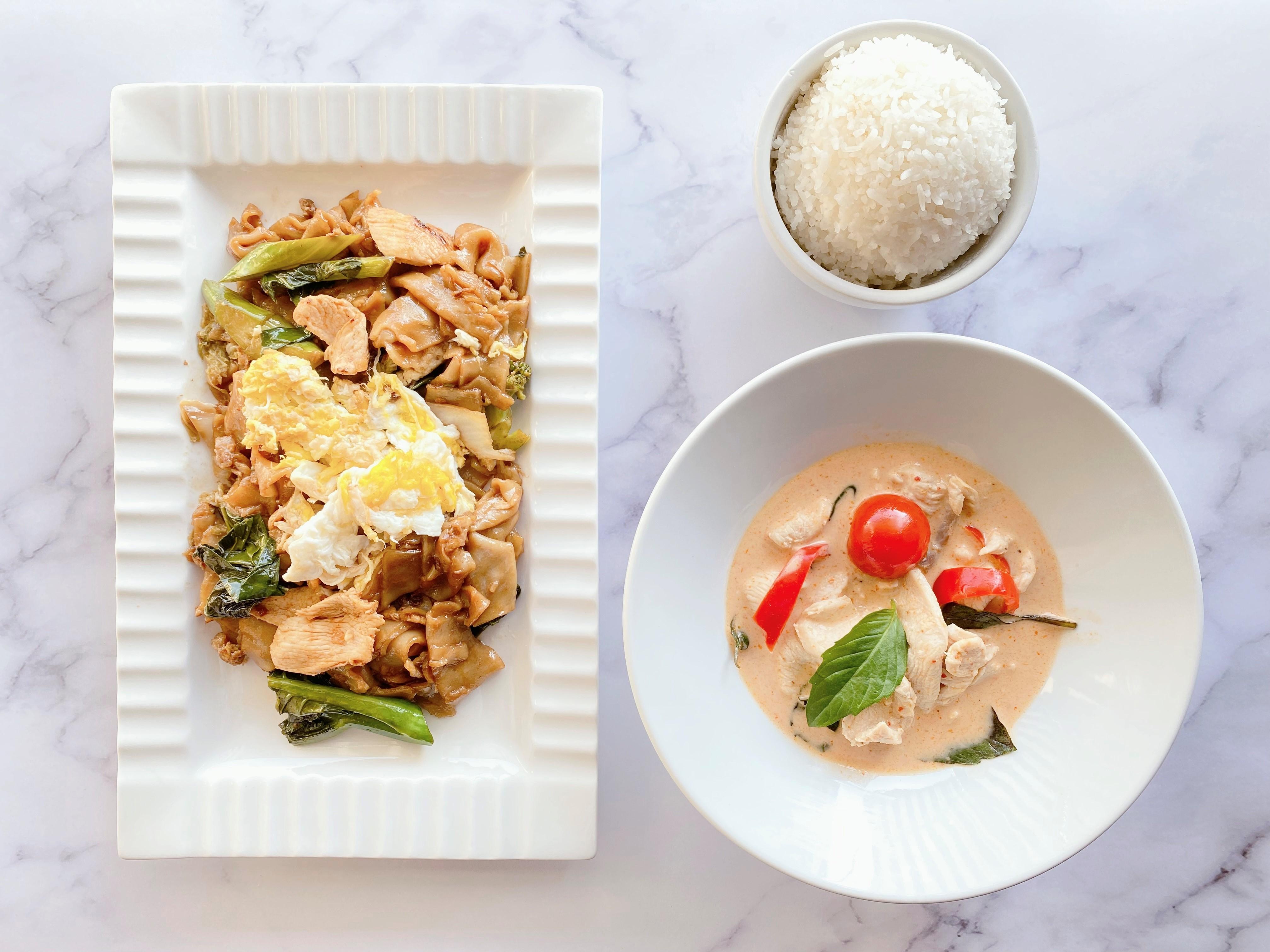 (Combo Full Size) Pad See Ew + Red Curry
