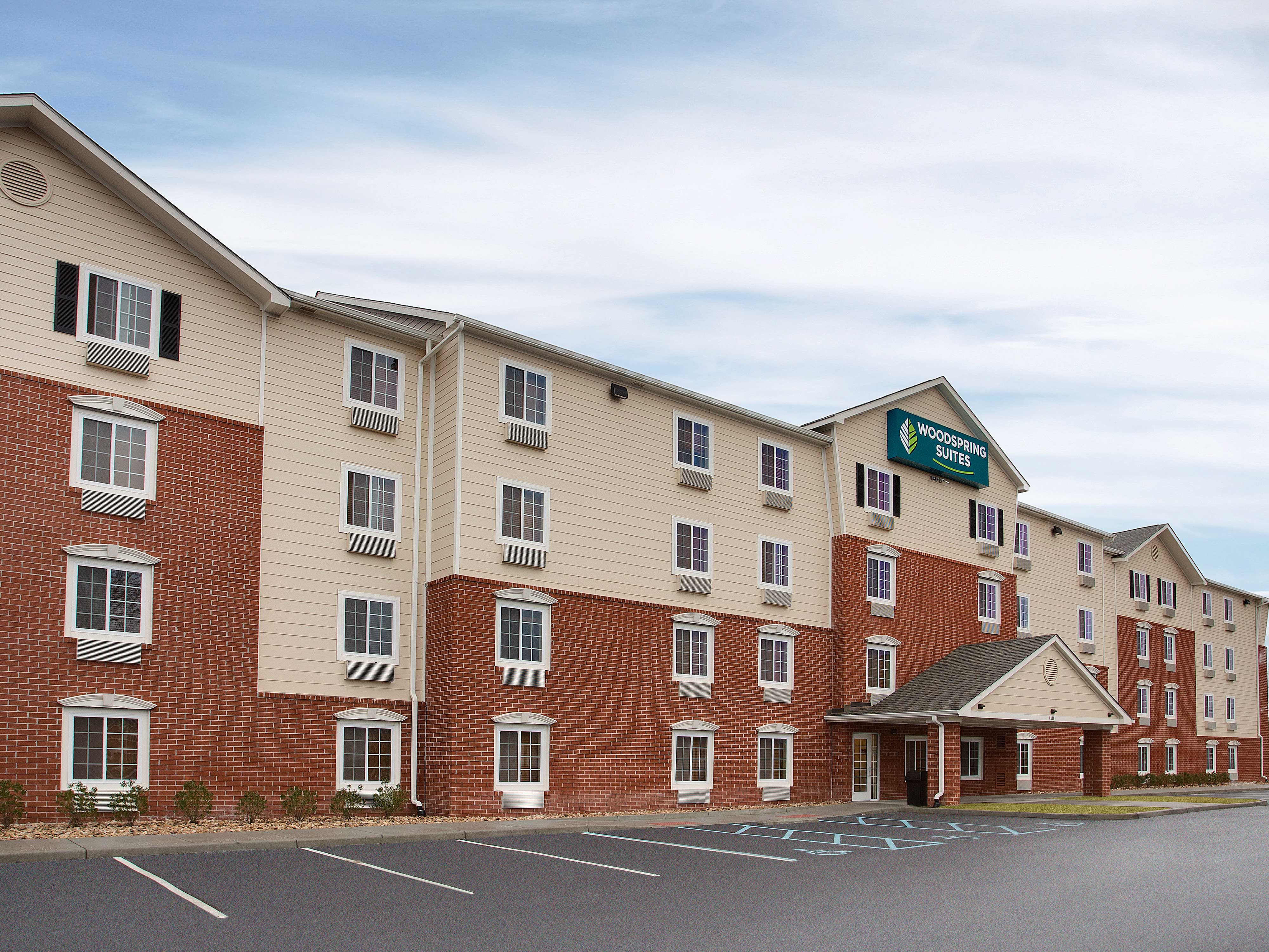 WoodSpring Suites Virginia Beach Photo