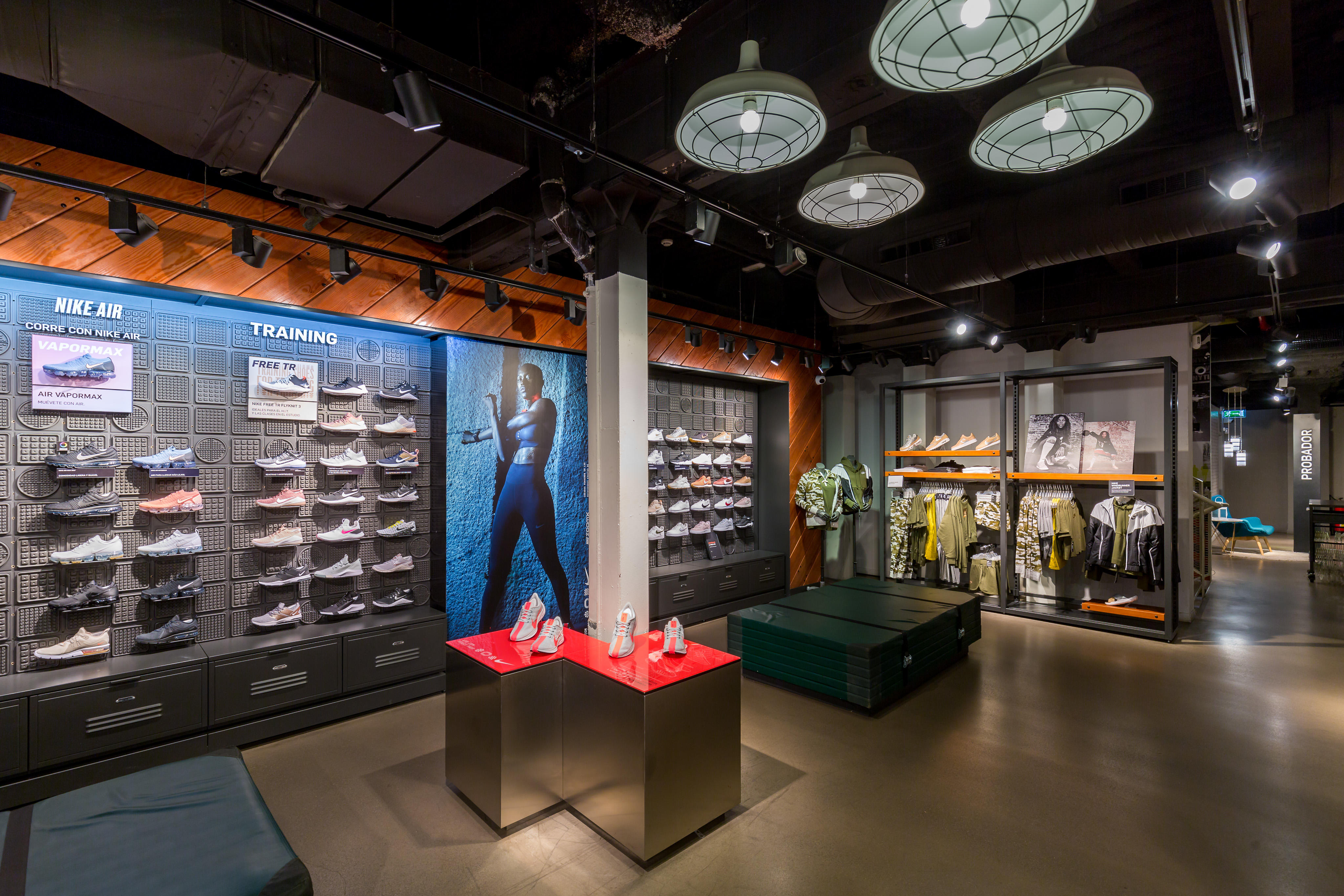 Images Nike Store Serrano