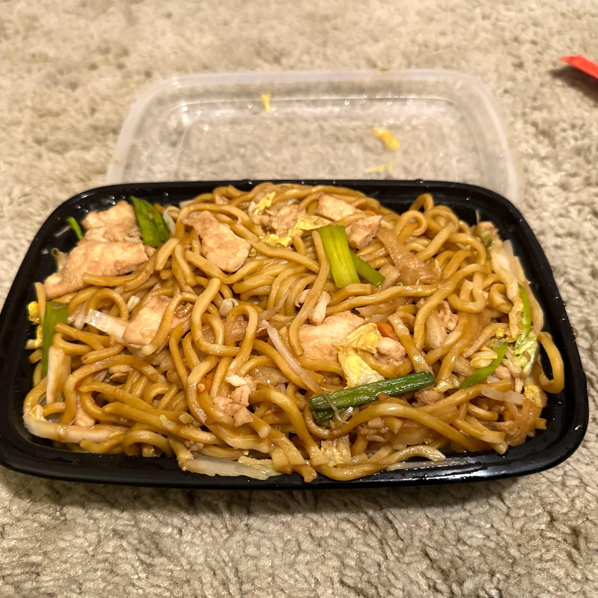 Chicken Lo Mein / 鸡肉捞面