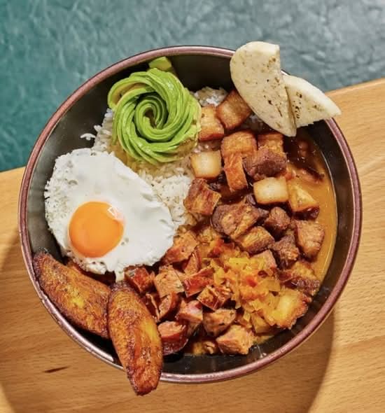 Cazuela de frijoles vegetariana