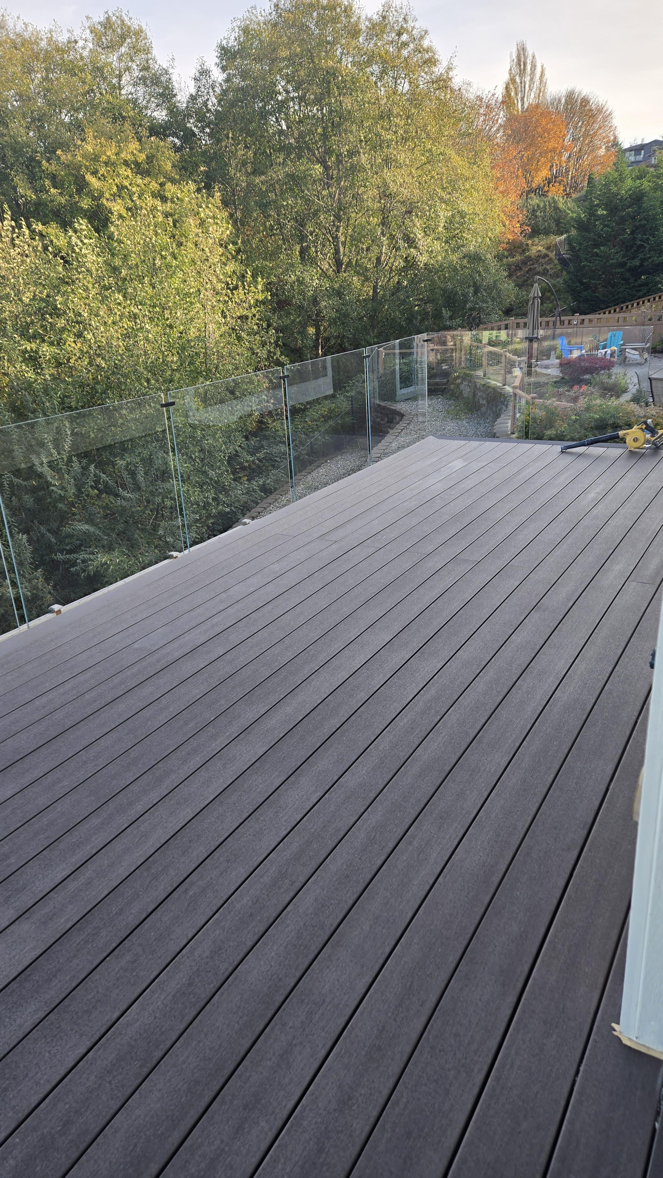 Harbor Deck and Fence Image