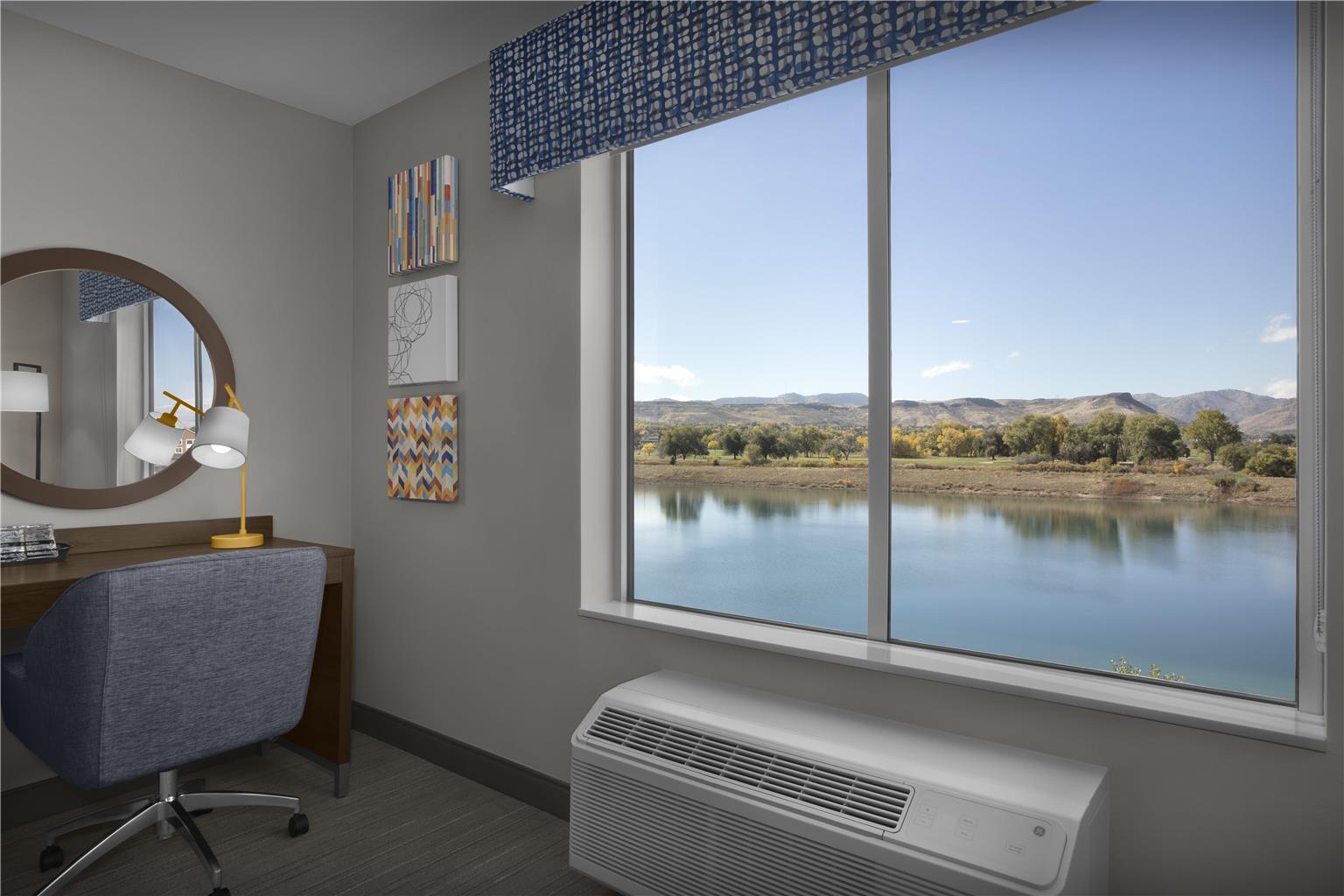 Hampton Inn & Suites by Hilton Wheat Ridge Denver West Image