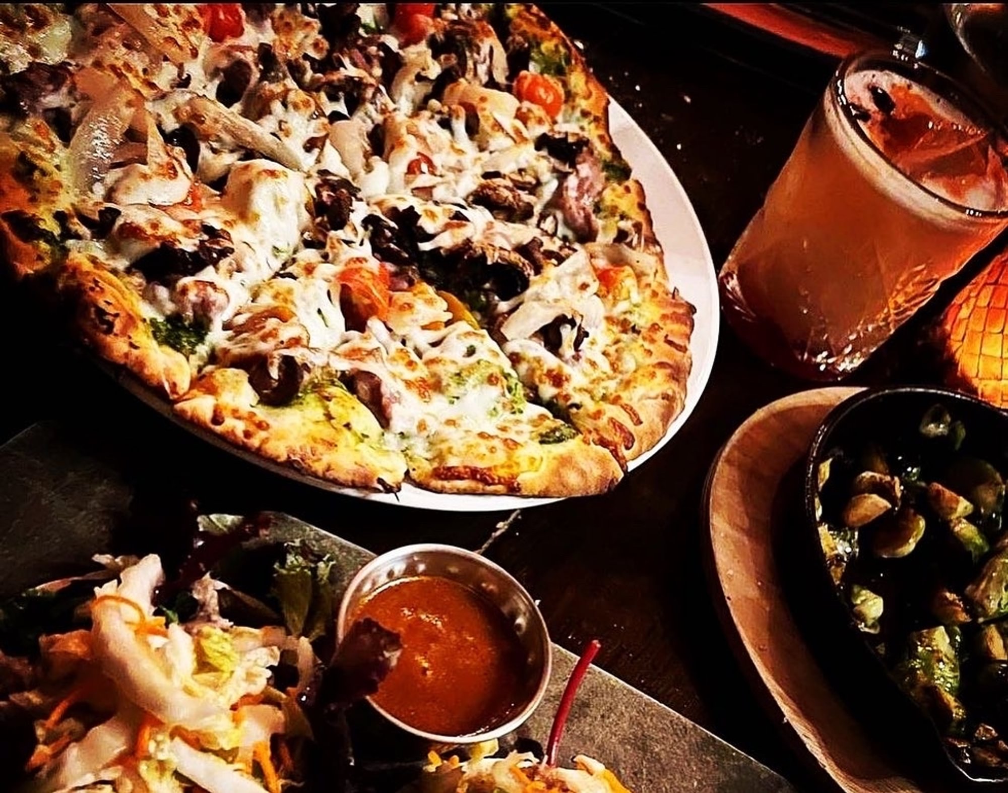 Tri-Tip Chimichurri Pizza