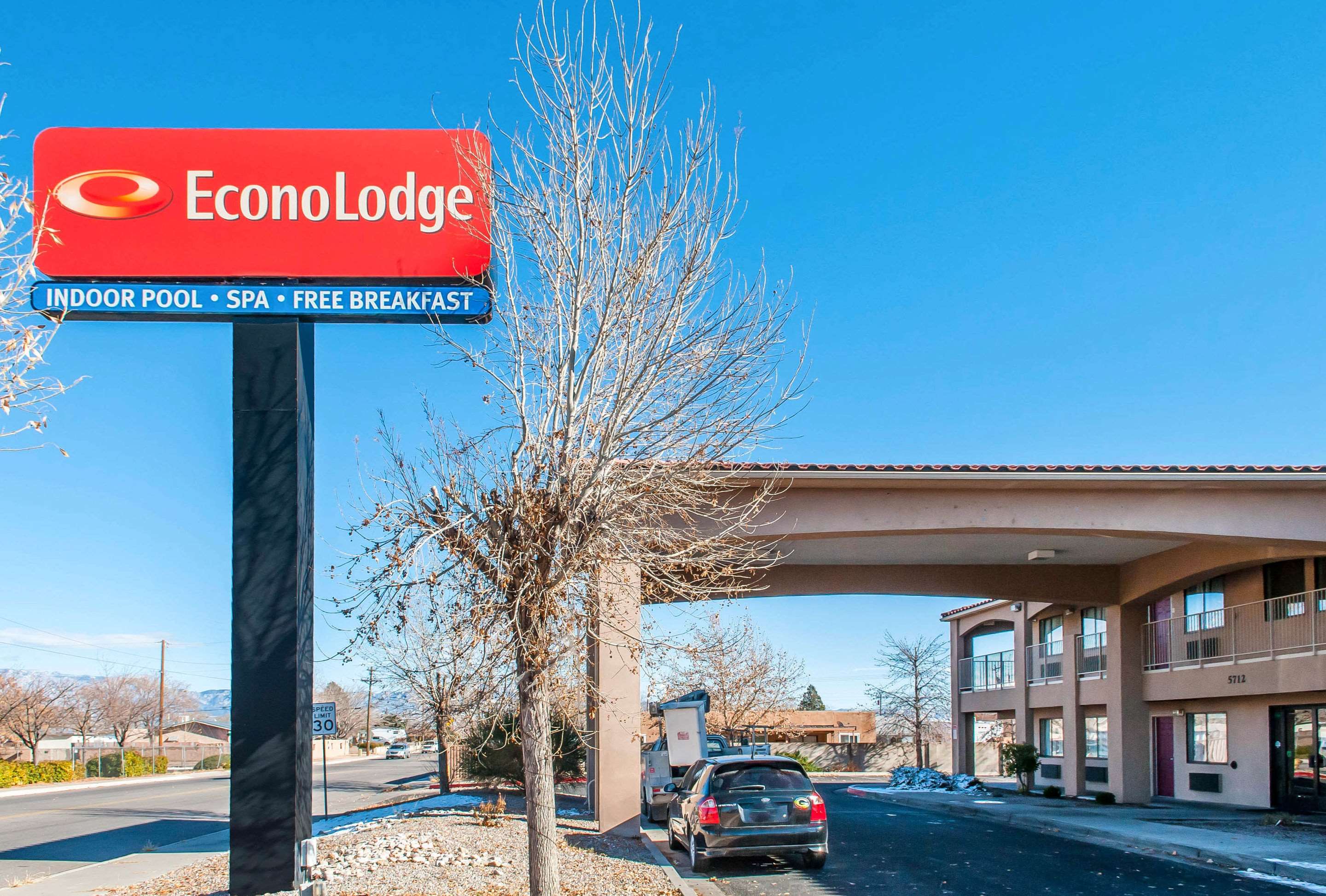 Econo Lodge West Coors Blvd Albuquerque 5058360011 Hotels & Motels