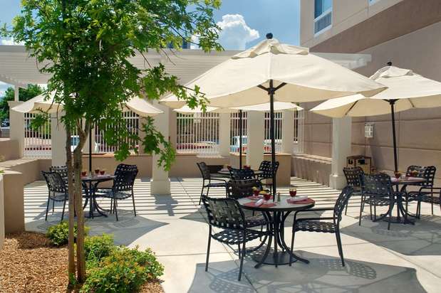 Images Hilton Garden Inn Albuquerque Uptown