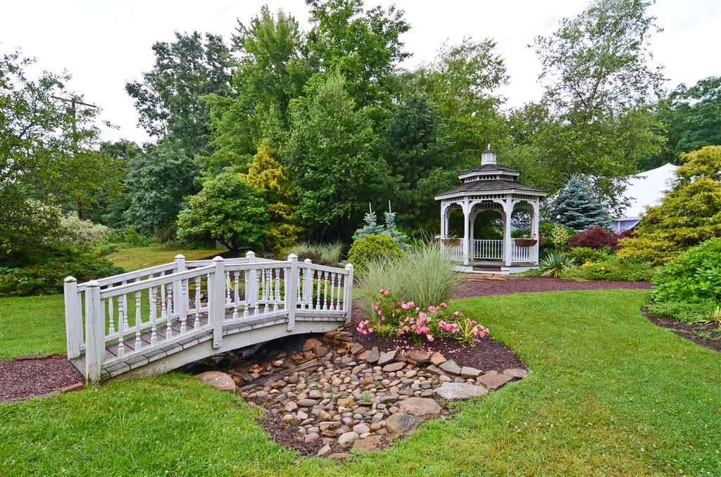 Best Western Hazleton Inn & Suites Image