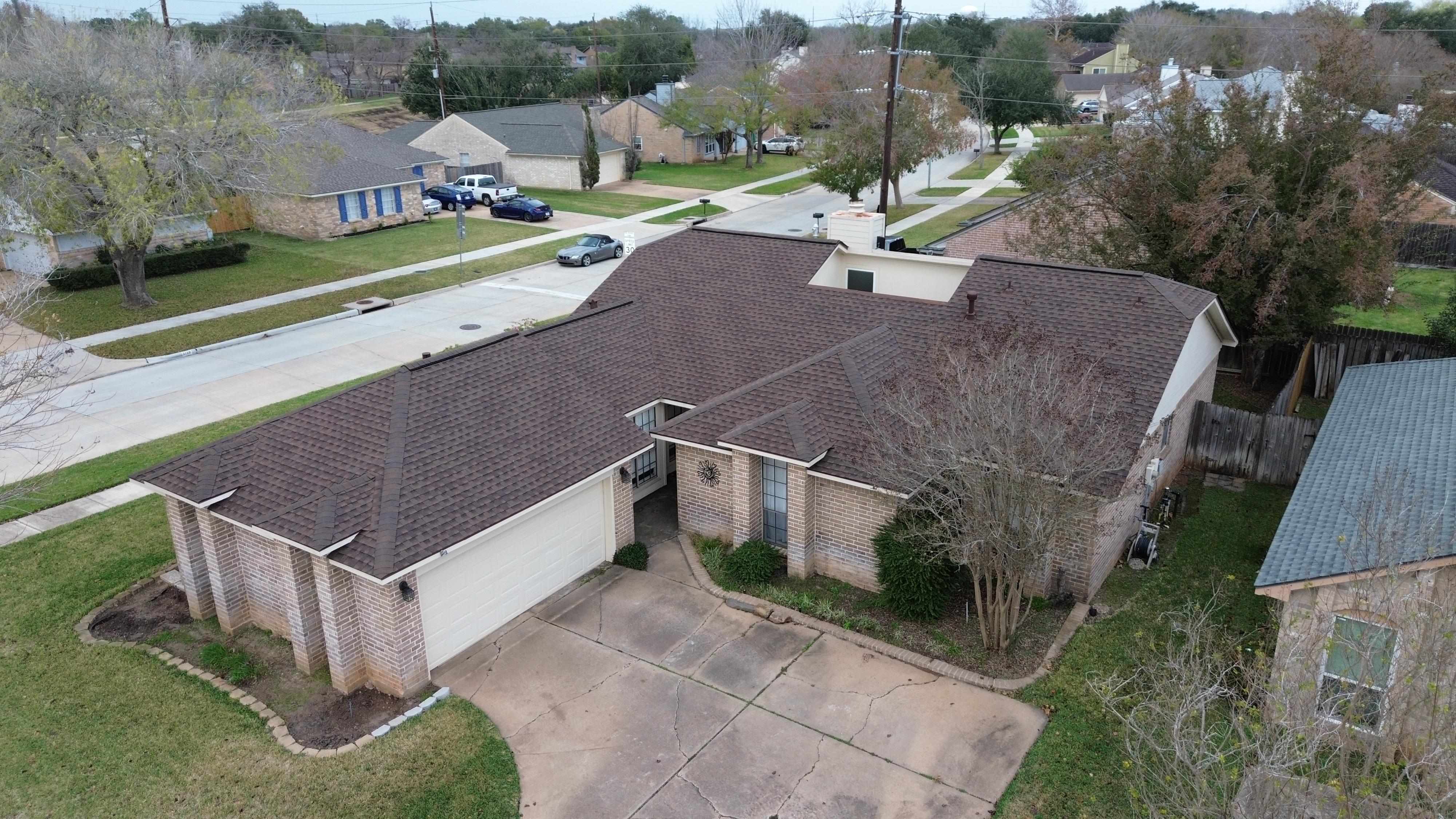 Sienna Roofing Image