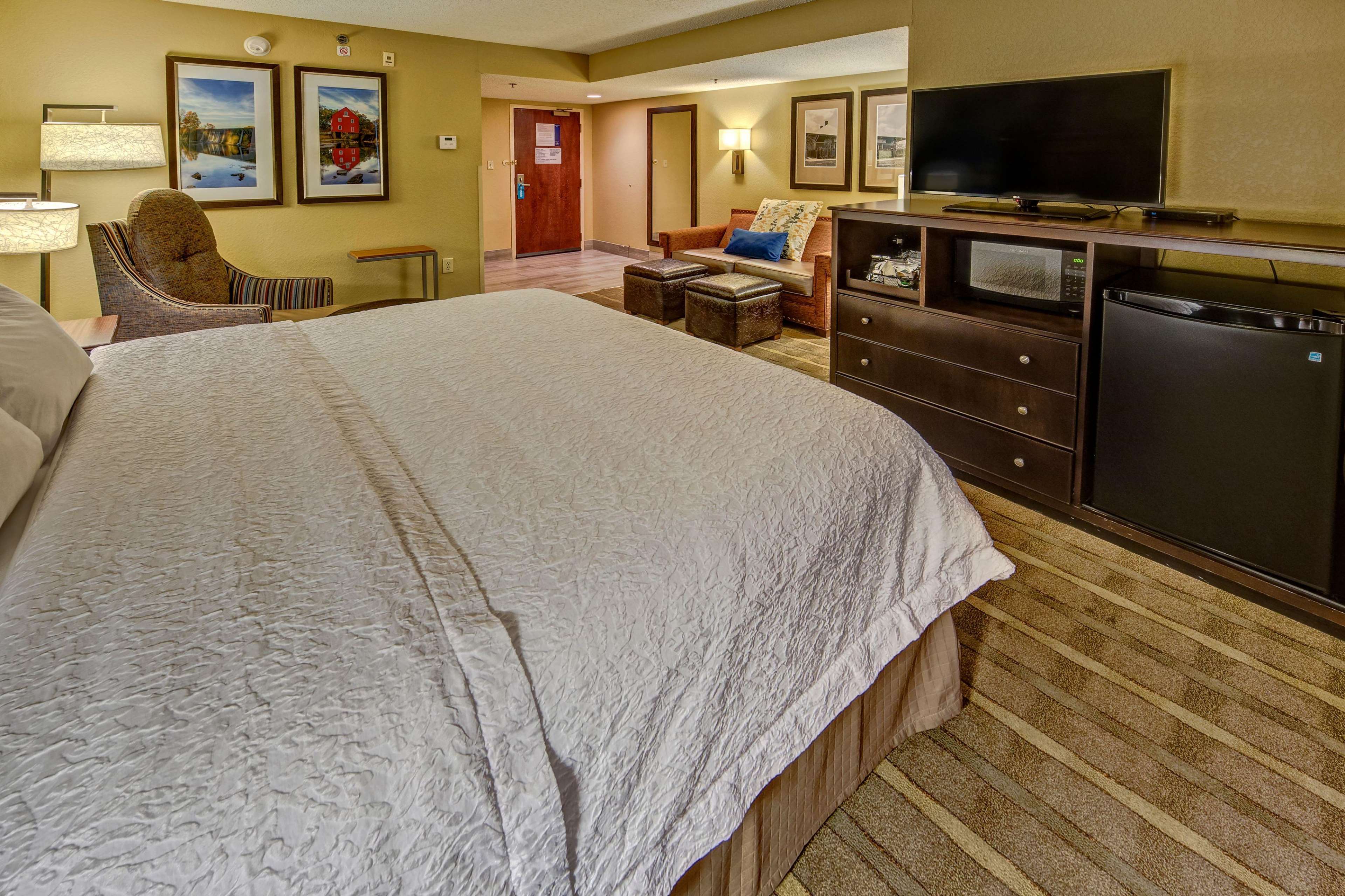 Hampton Inn by Hilton Peachtree Corners Norcross Photo