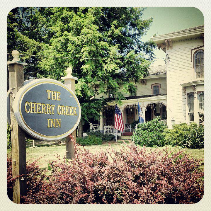 Cherry Creek Inn Bed &amp; Breakfast Logo