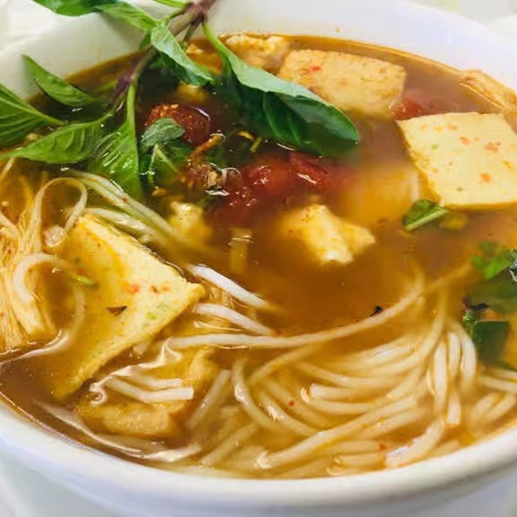 N6. Tofu Dumpling Vermicelli Soup