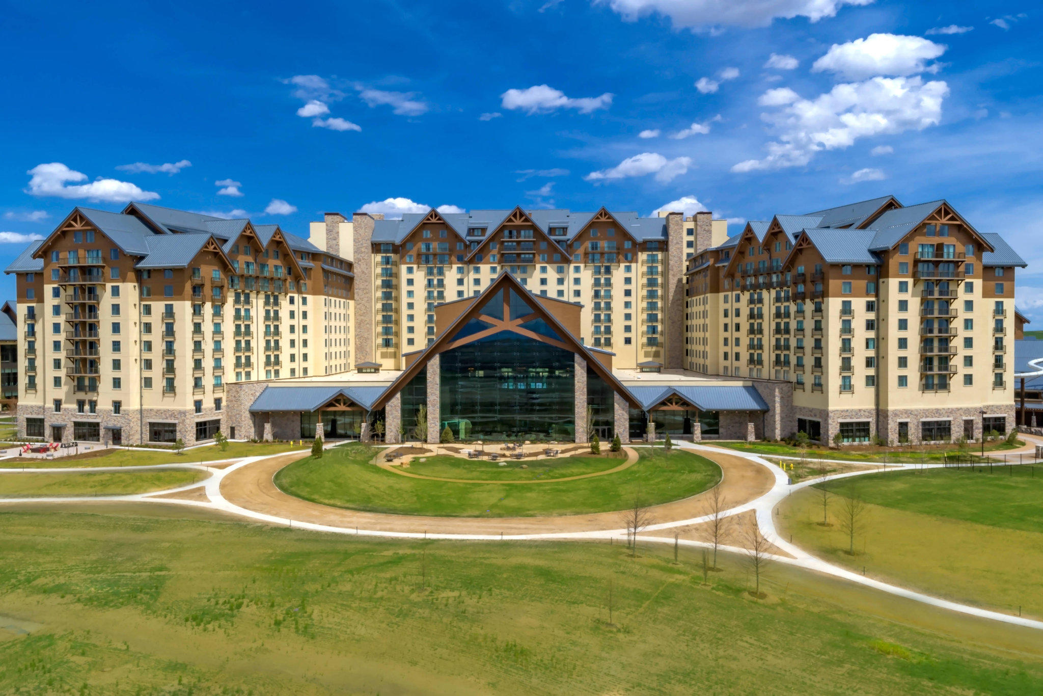 Gaylord Rockies Resort & Convention Center Photo
